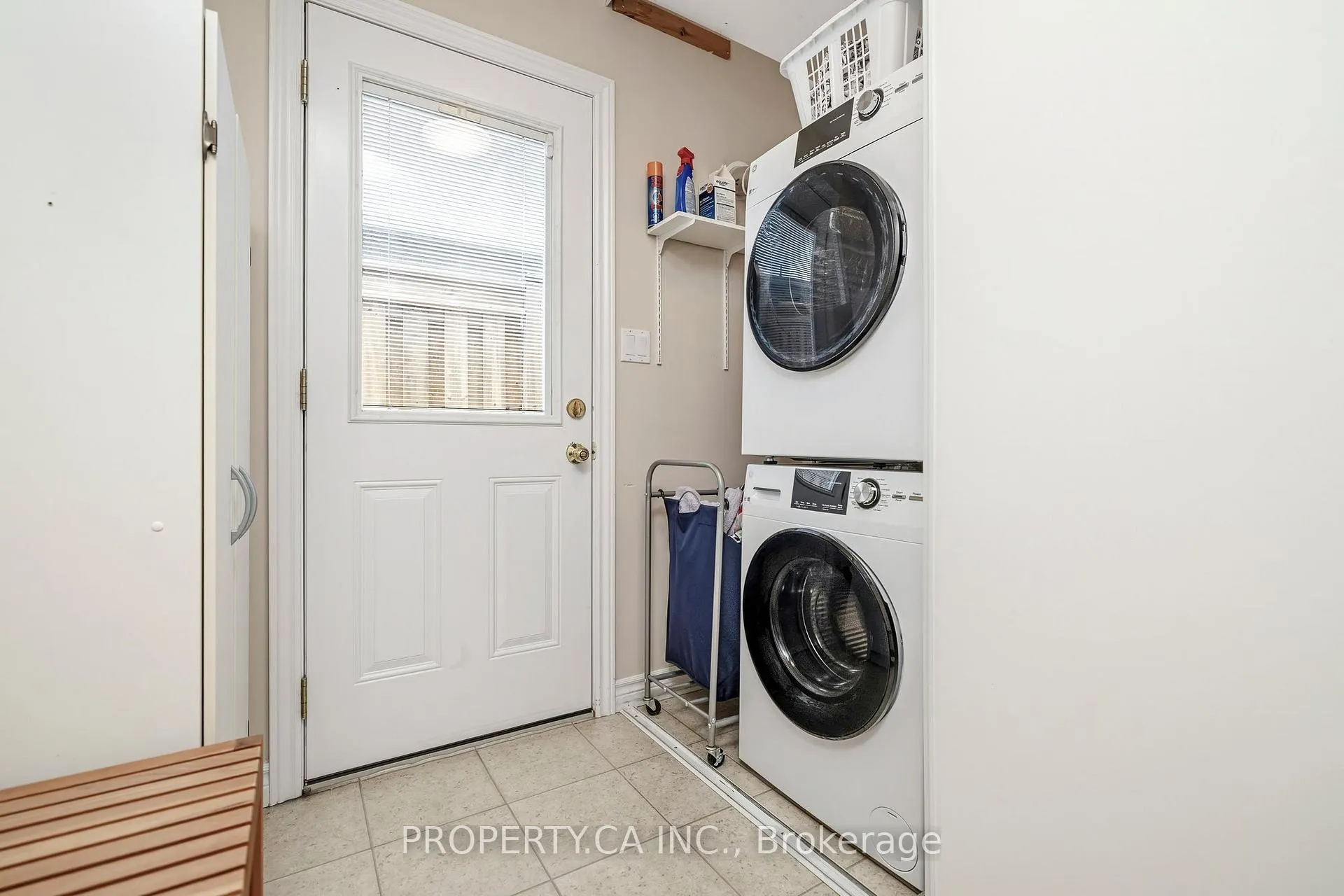 Photo 23 of 6 Uplands Court, Halton Hills, Georgetown — HOMEH