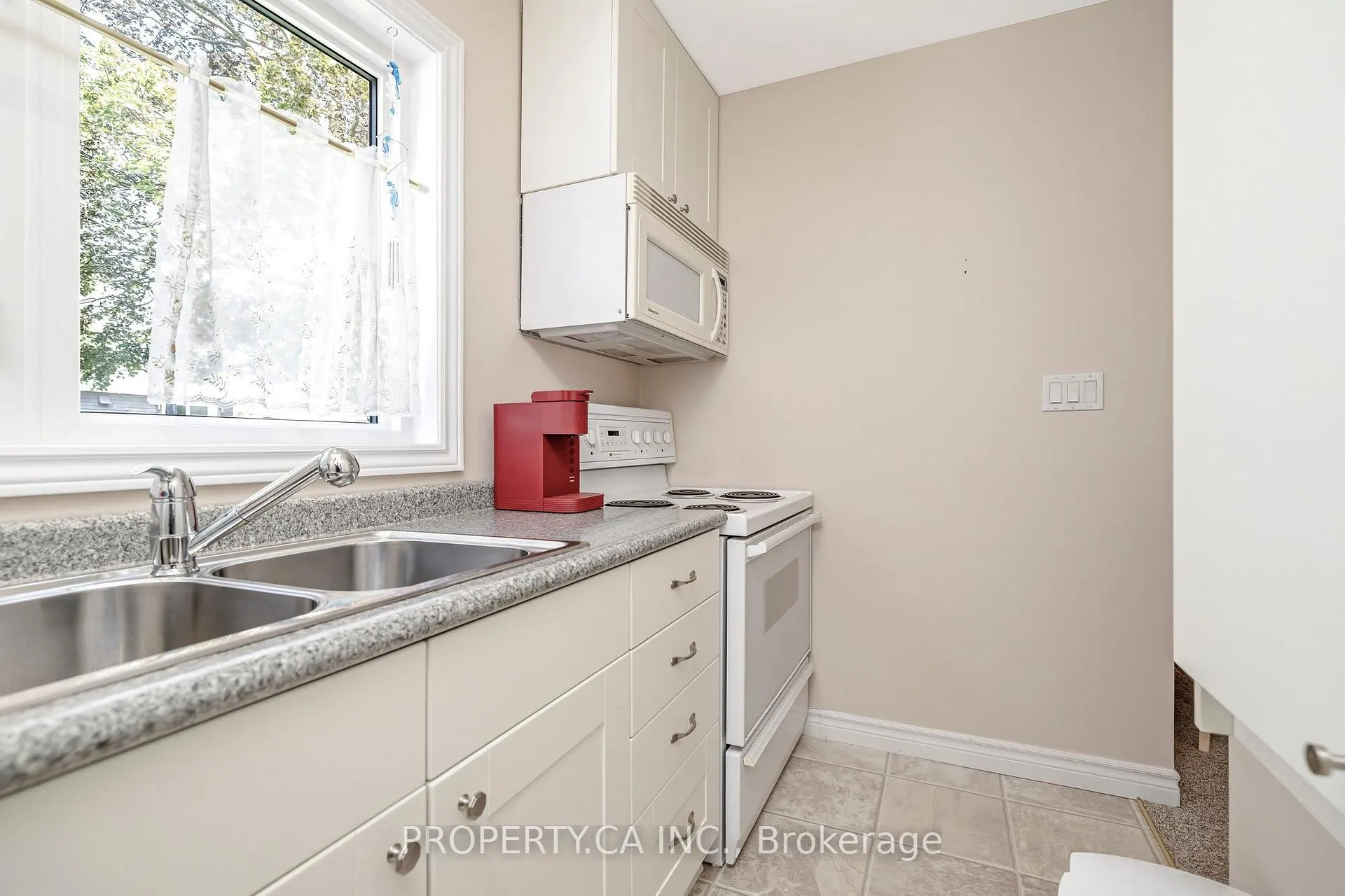 Photo 27 of 6 Uplands Court, Halton Hills, Georgetown — HOMEH