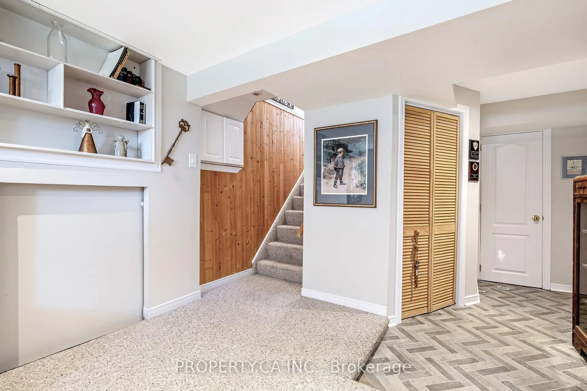 Photo 36 of 6 Uplands Court, Halton Hills, Georgetown — HOMEH