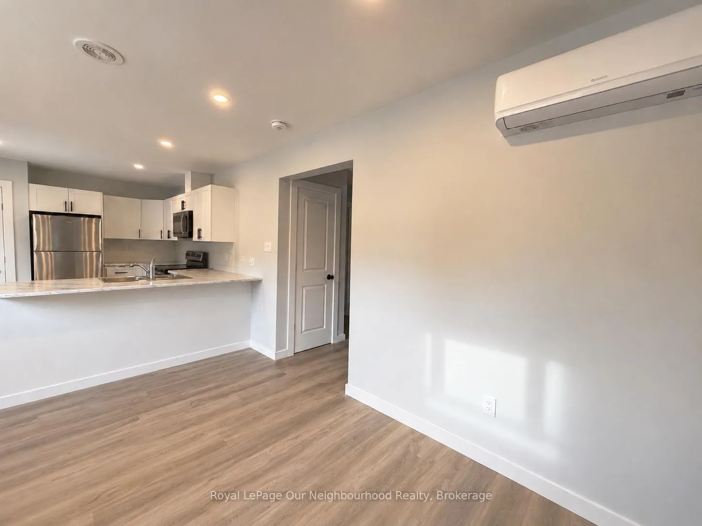 Photo 7 of Unit 3, 1287 Cartier Boulevard N, Peterborough, Northcrest Ward 5 — HOMEH