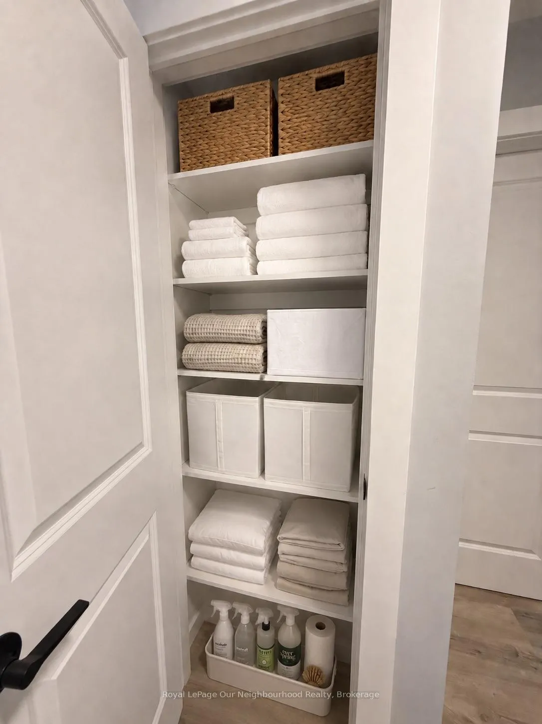 Photo 17 of Unit 3, 1287 Cartier Boulevard N, Peterborough, Northcrest Ward 5 — HOMEH