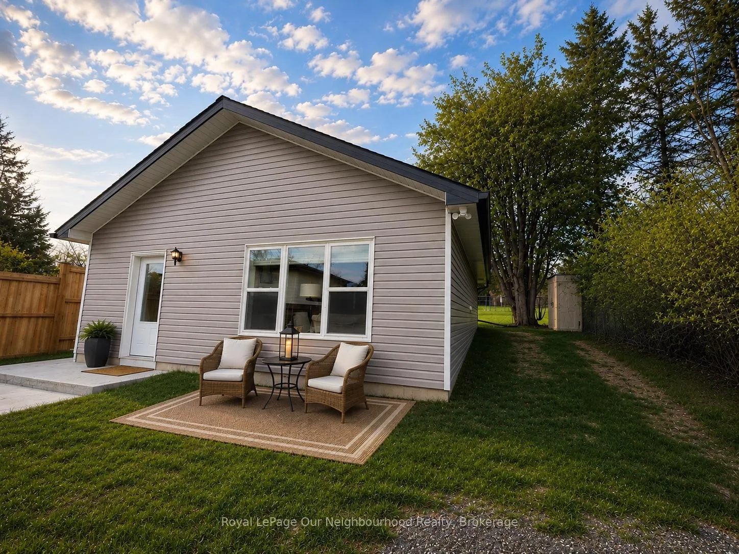 Photo 18 of Unit 3, 1287 Cartier Boulevard N, Peterborough, Northcrest Ward 5 — HOMEH