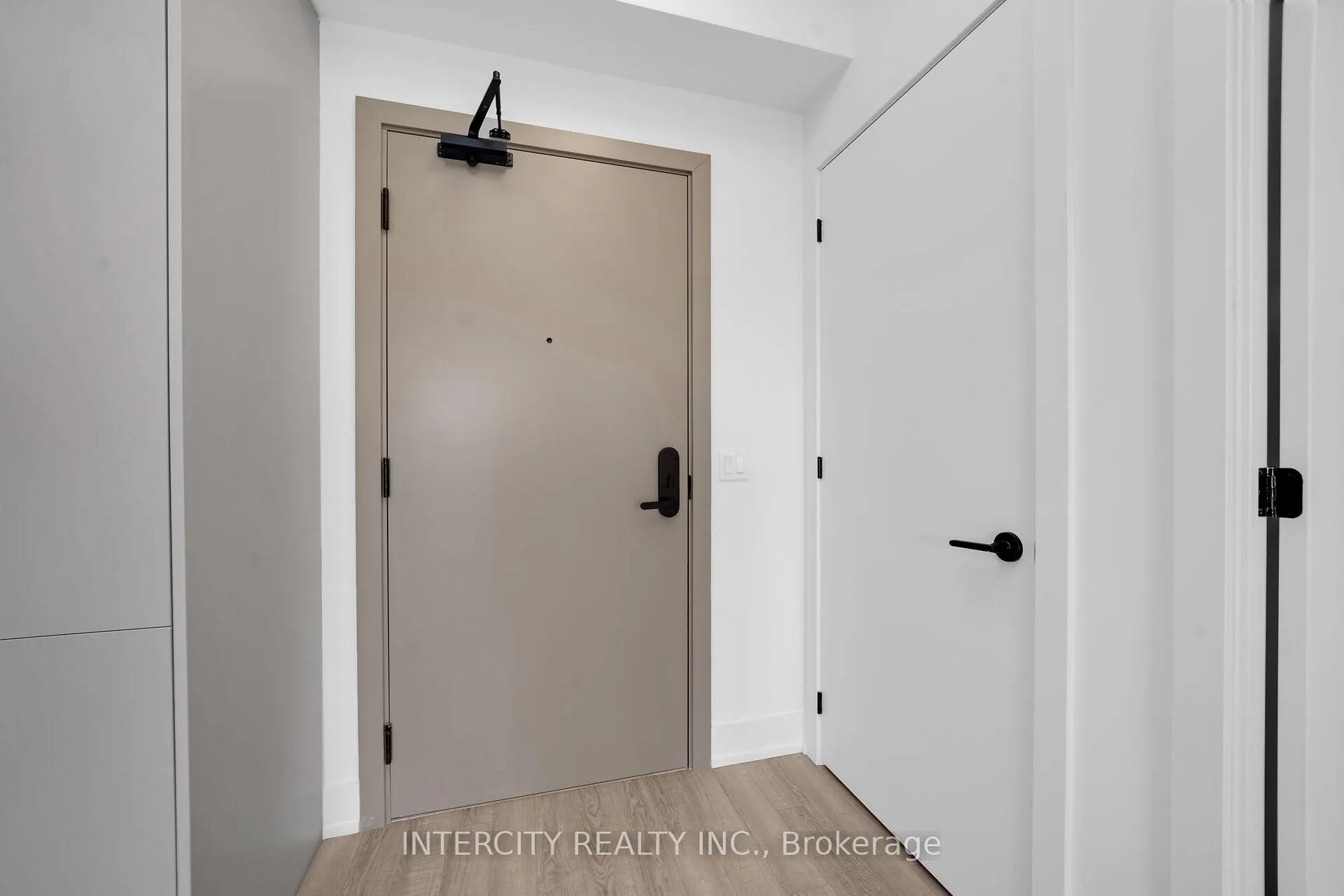 Photo 9 of Unit 321, 2075 King Road, King, King City — HOMEH