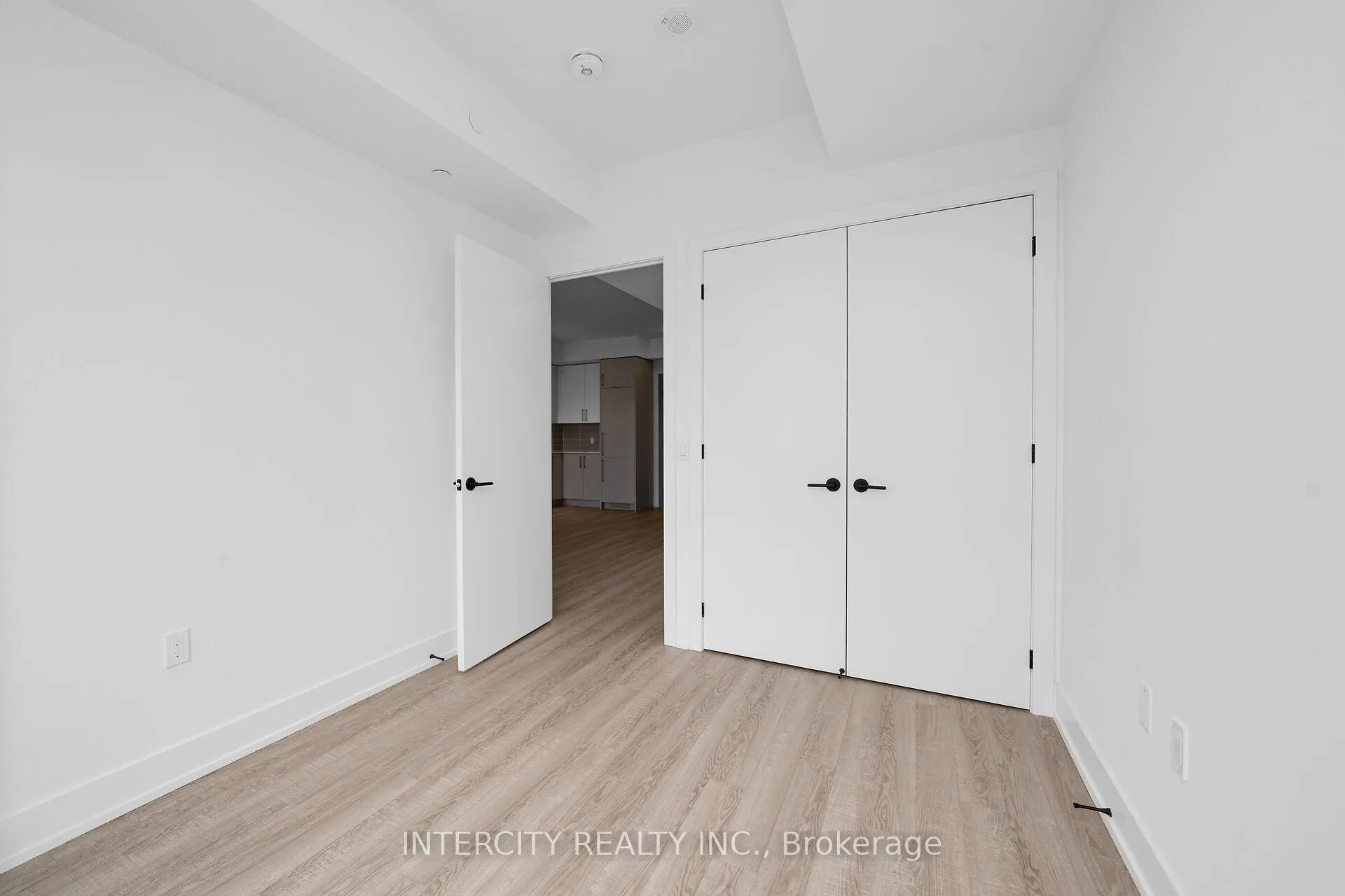 Photo 20 of Unit 321, 2075 King Road, King, King City — HOMEH