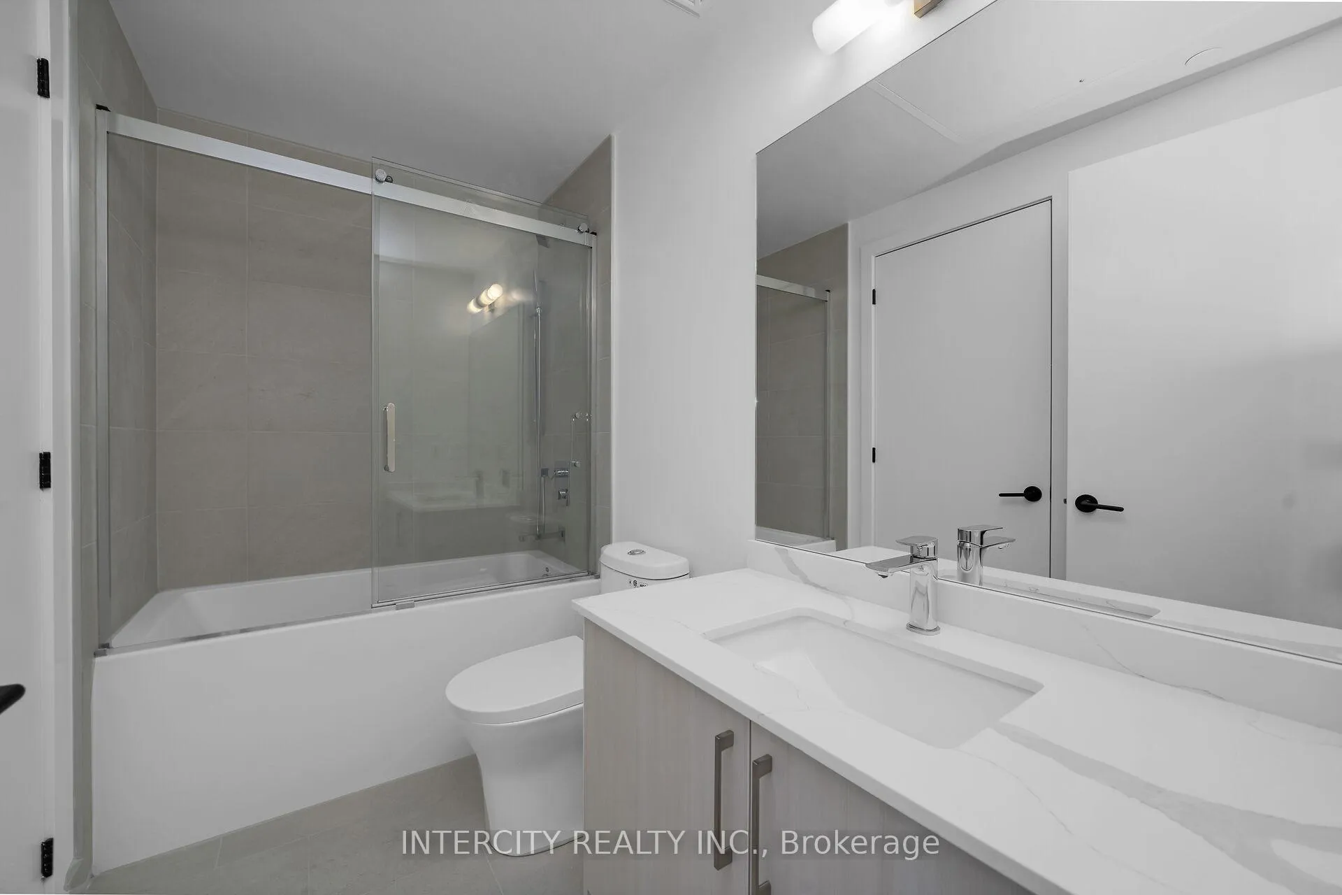 Photo 21 of Unit 321, 2075 King Road, King, King City — HOMEH