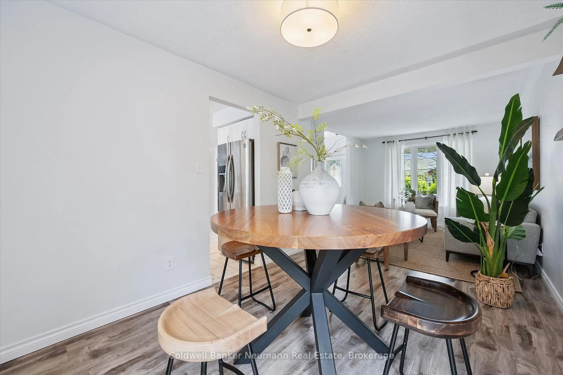 Photo 13 of 22 Sandpiper Drive, Guelph, Kortright Hills — HOMEH