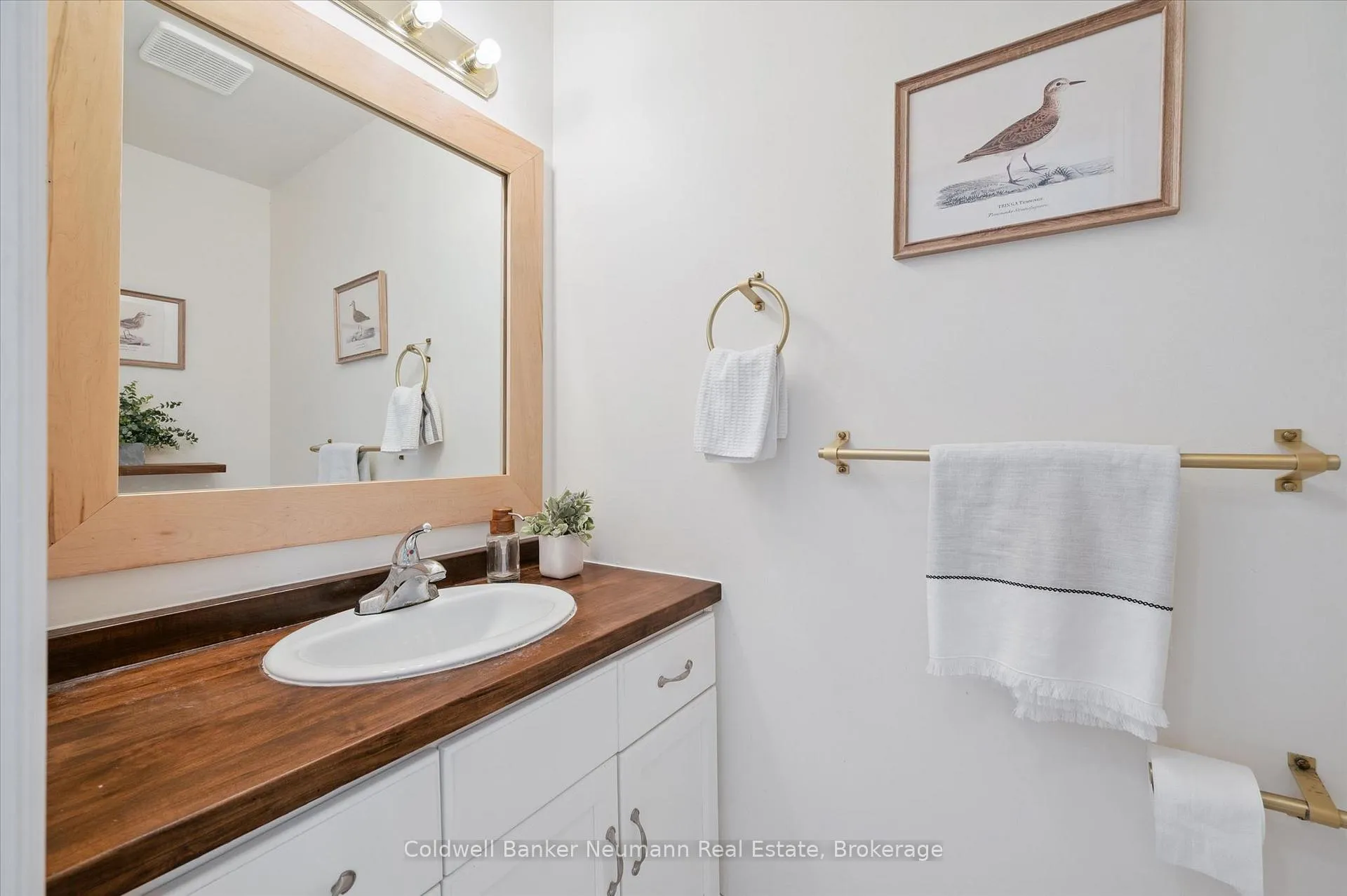 Photo 16 of 22 Sandpiper Drive, Guelph, Kortright Hills — HOMEH