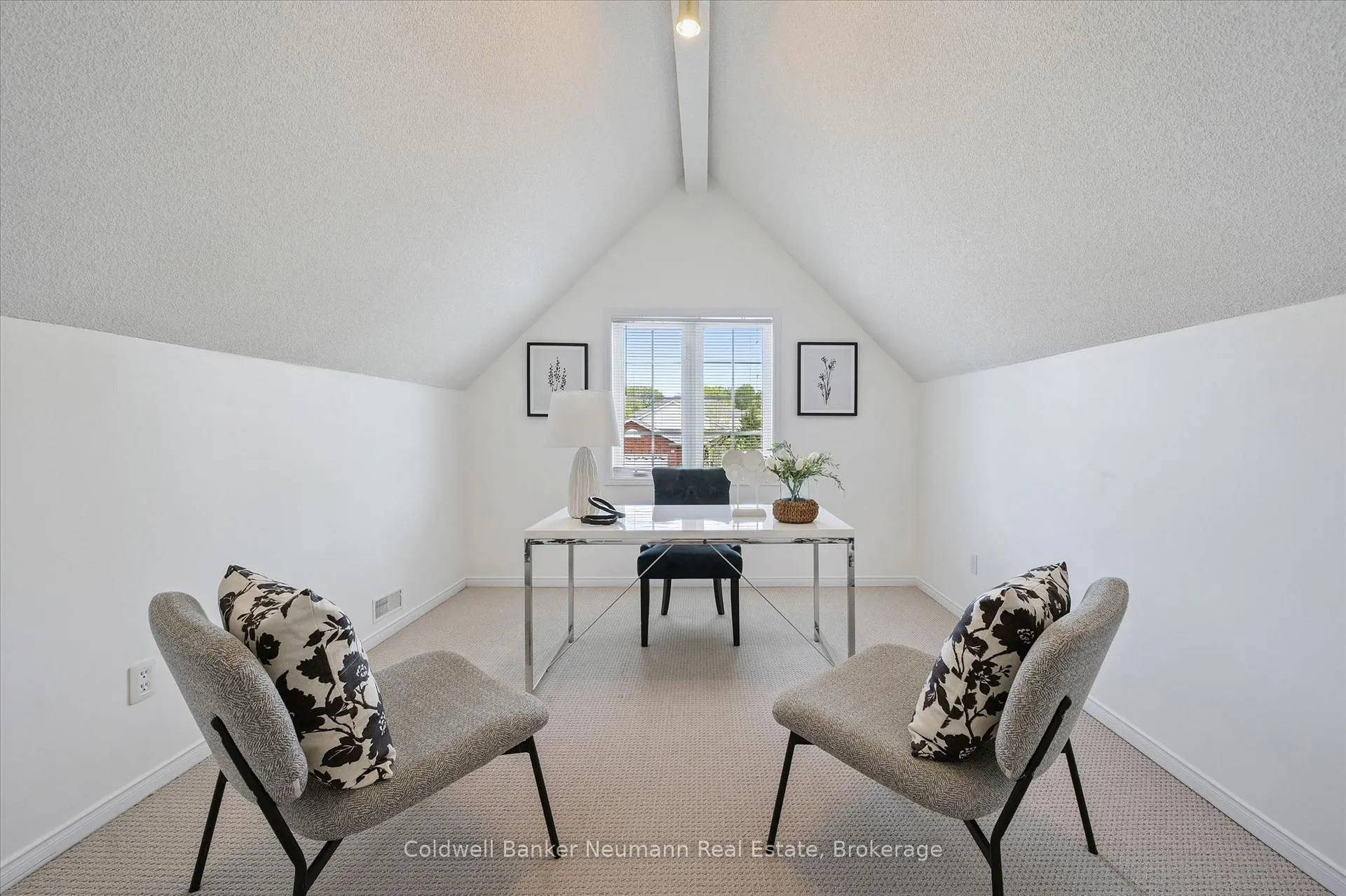 Photo 24 of 22 Sandpiper Drive, Guelph, Kortright Hills — HOMEH