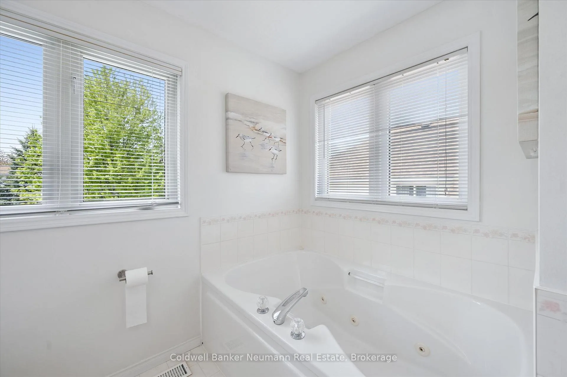 Photo 27 of 22 Sandpiper Drive, Guelph, Kortright Hills — HOMEH