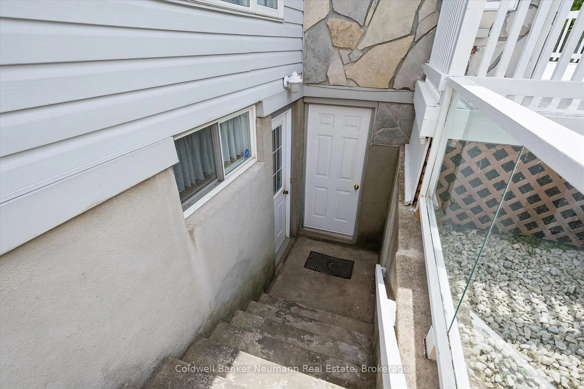 Photo 30 of 22 Sandpiper Drive, Guelph, Kortright Hills — HOMEH