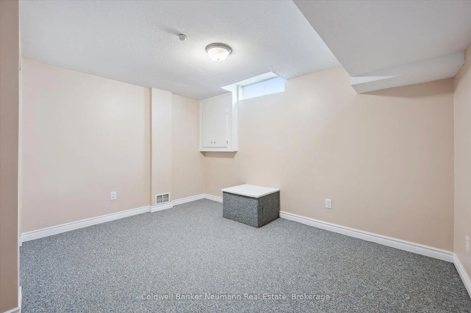 Photo 38 of 22 Sandpiper Drive, Guelph, Kortright Hills — HOMEH