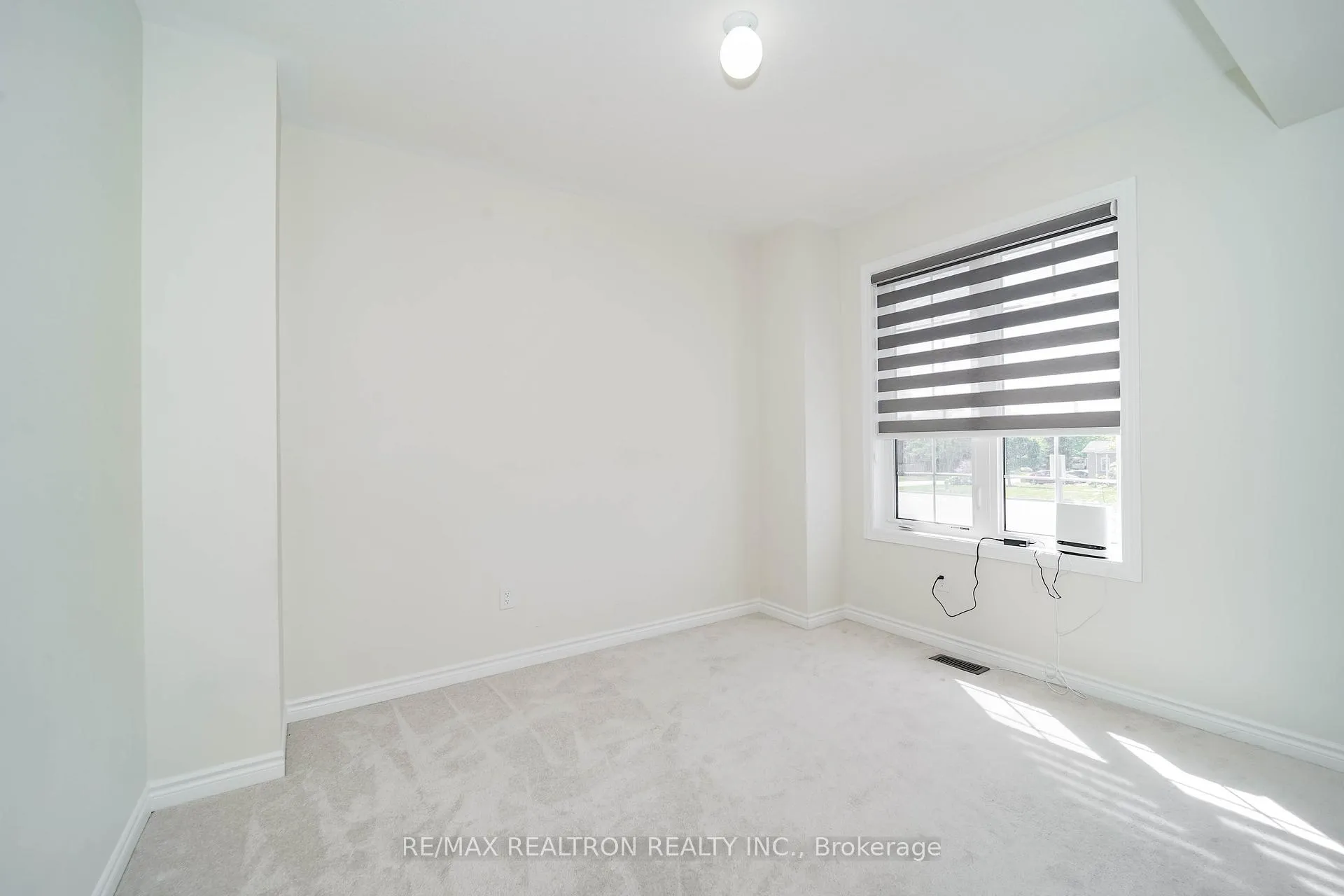 Photo 6 of 23 Kingfisher Way, Whitby, Lynde Creek — HOMEH
