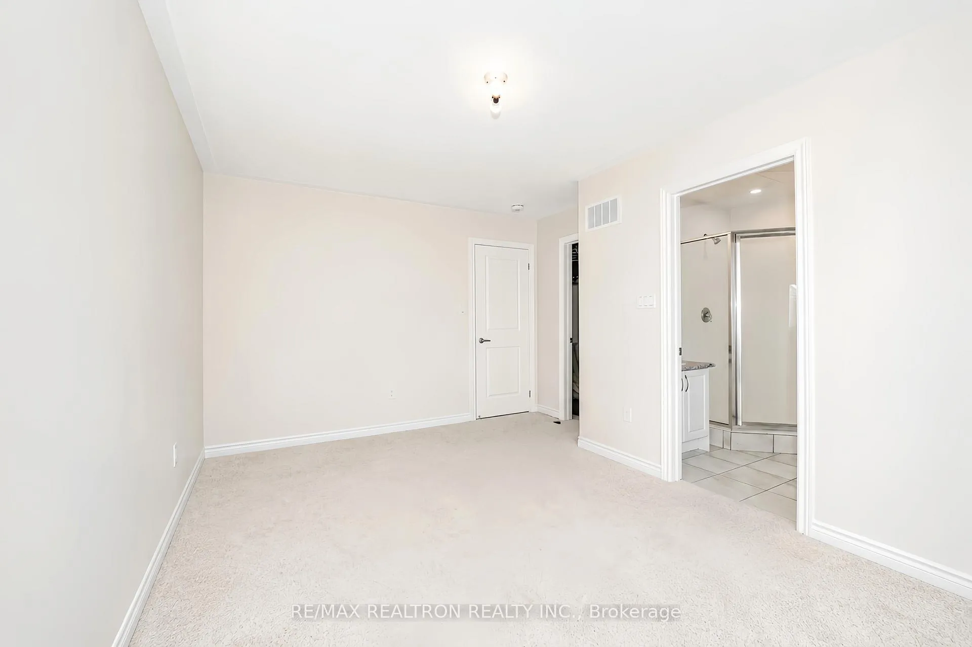 Photo 17 of 23 Kingfisher Way, Whitby, Lynde Creek — HOMEH