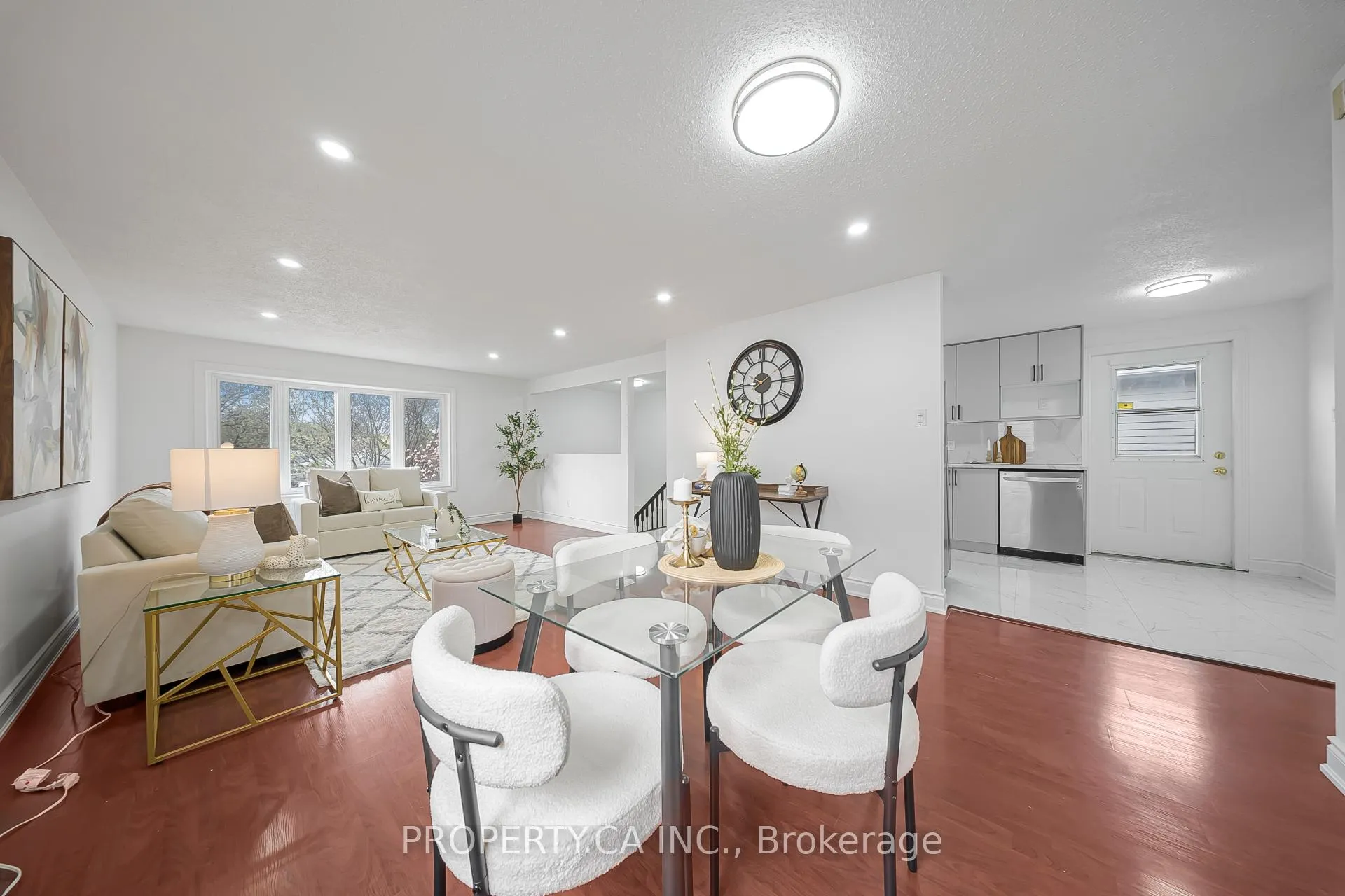 Photo 10 of 89 Ristau Crescent, Kitchener — HOMEH