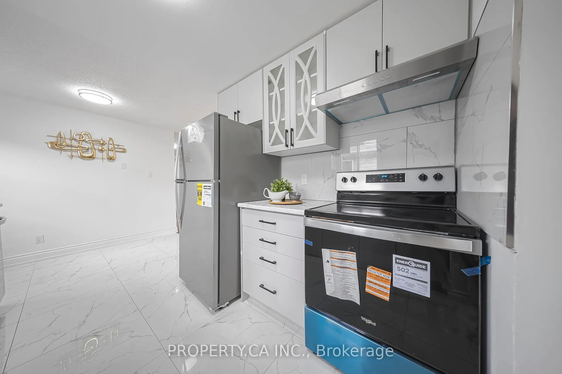 Photo 12 of 89 Ristau Crescent, Kitchener — HOMEH