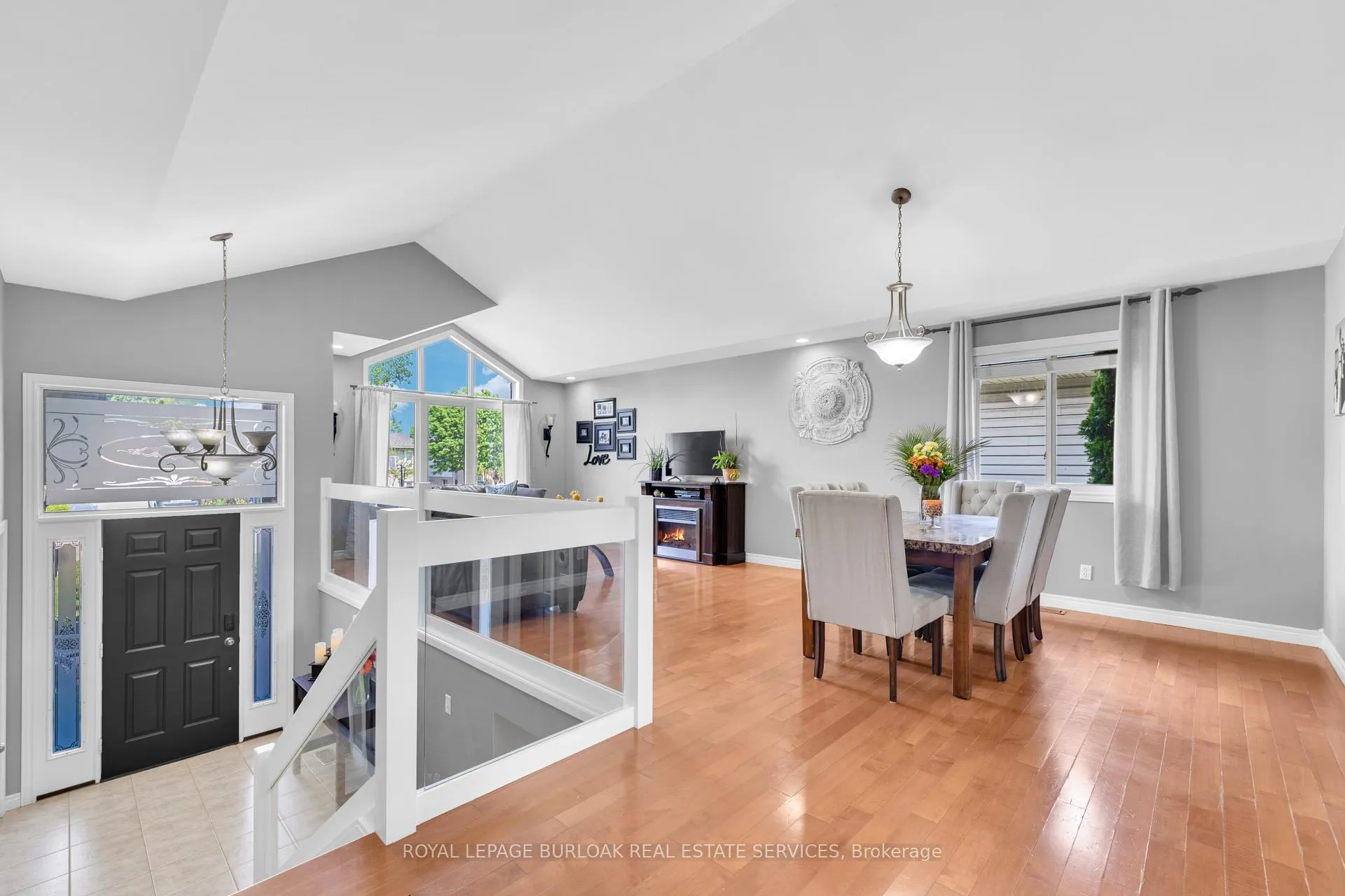 Photo 6 of 2227 St Clair Avenue, Windsor — HOMEH