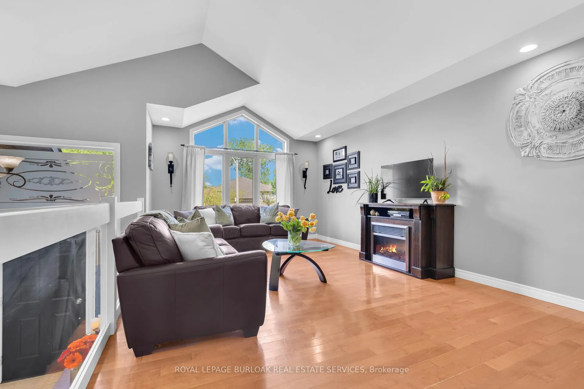 Photo 8 of 2227 St Clair Avenue, Windsor — HOMEH