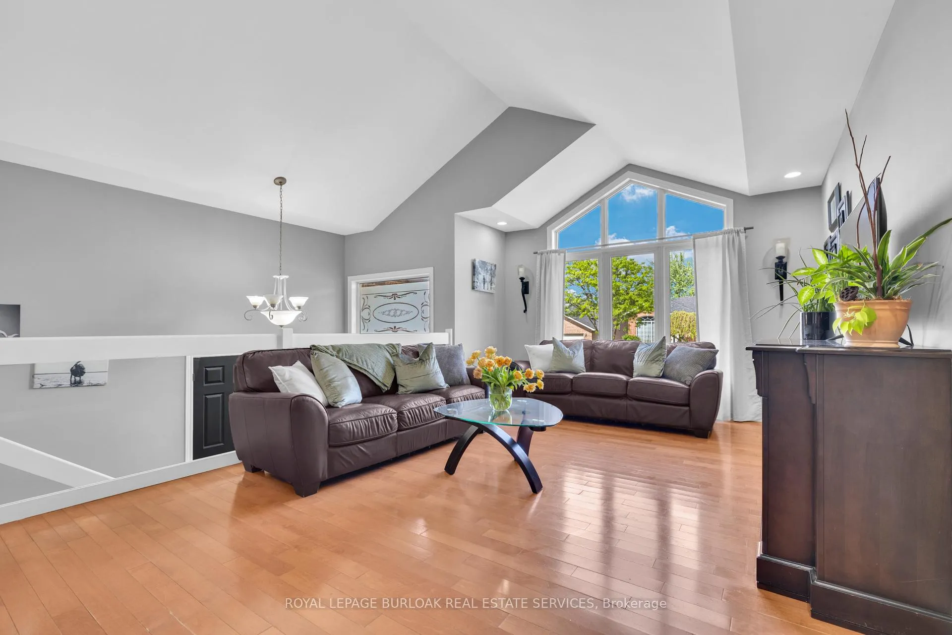 Photo 9 of 2227 St Clair Avenue, Windsor — HOMEH