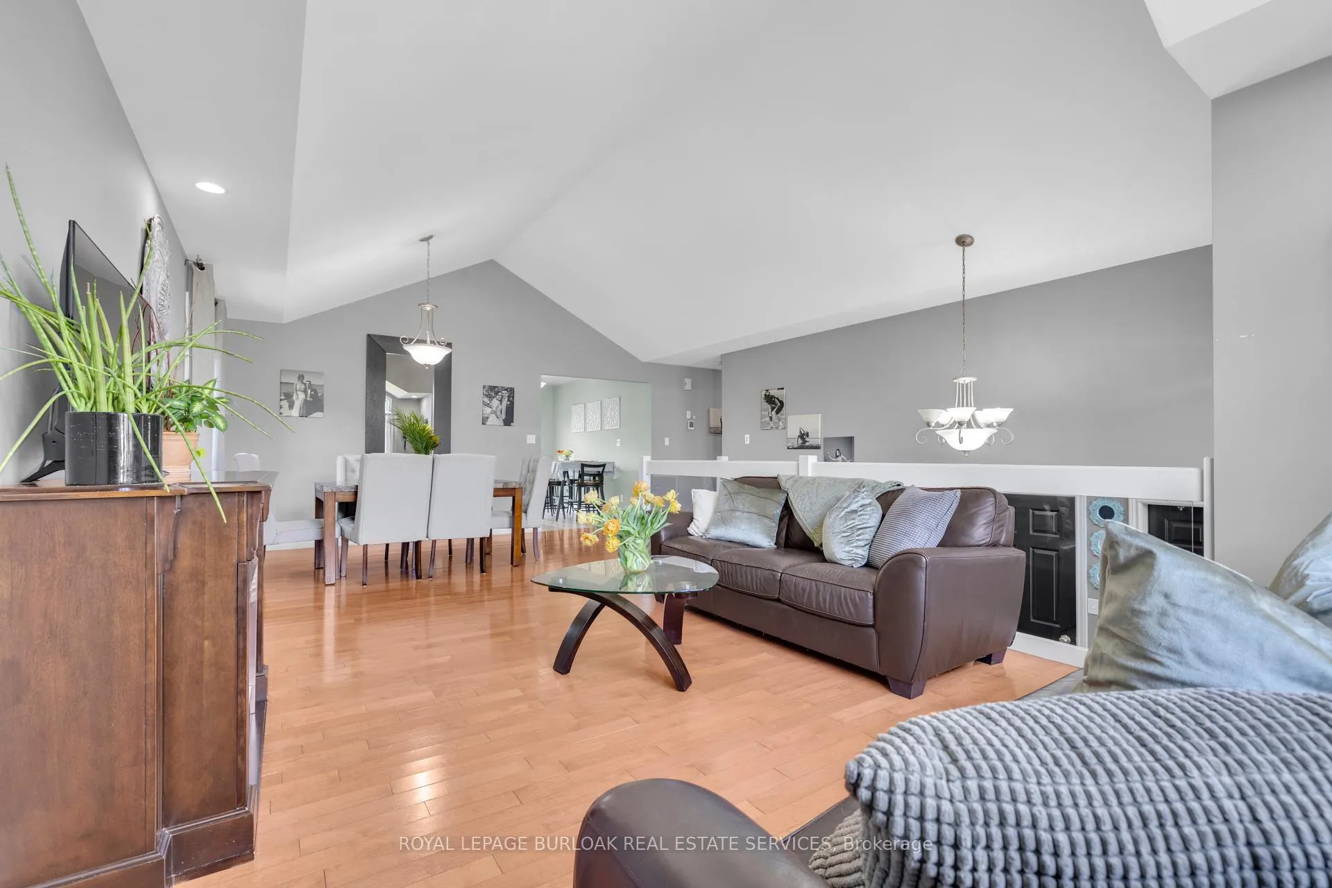 Photo 10 of 2227 St Clair Avenue, Windsor — HOMEH