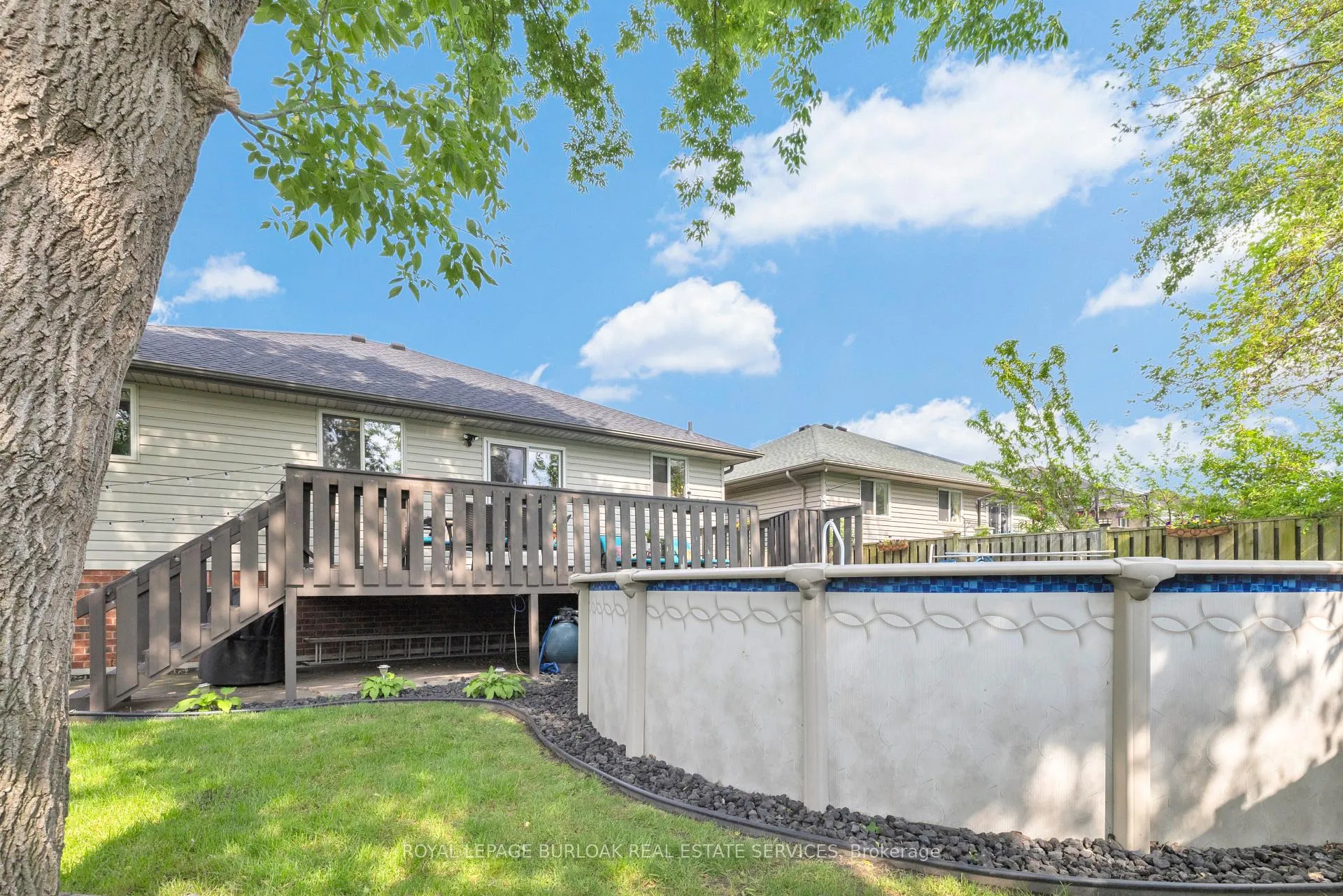 Photo 37 of 2227 St Clair Avenue, Windsor — HOMEH
