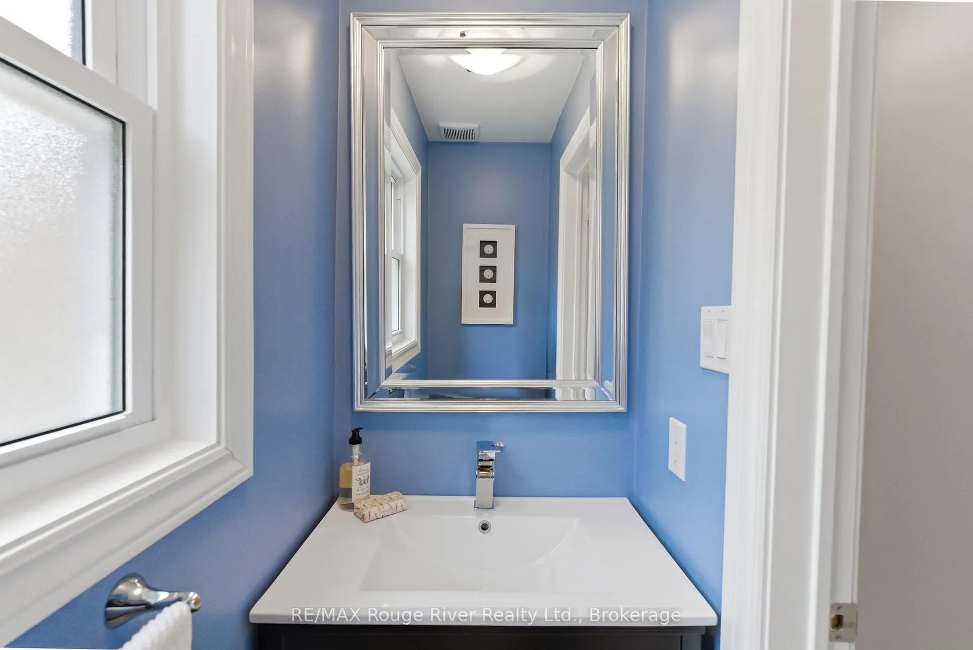 Photo 7 of 46 Wetherburn Drive, Whitby, Williamsburg — HOMEH