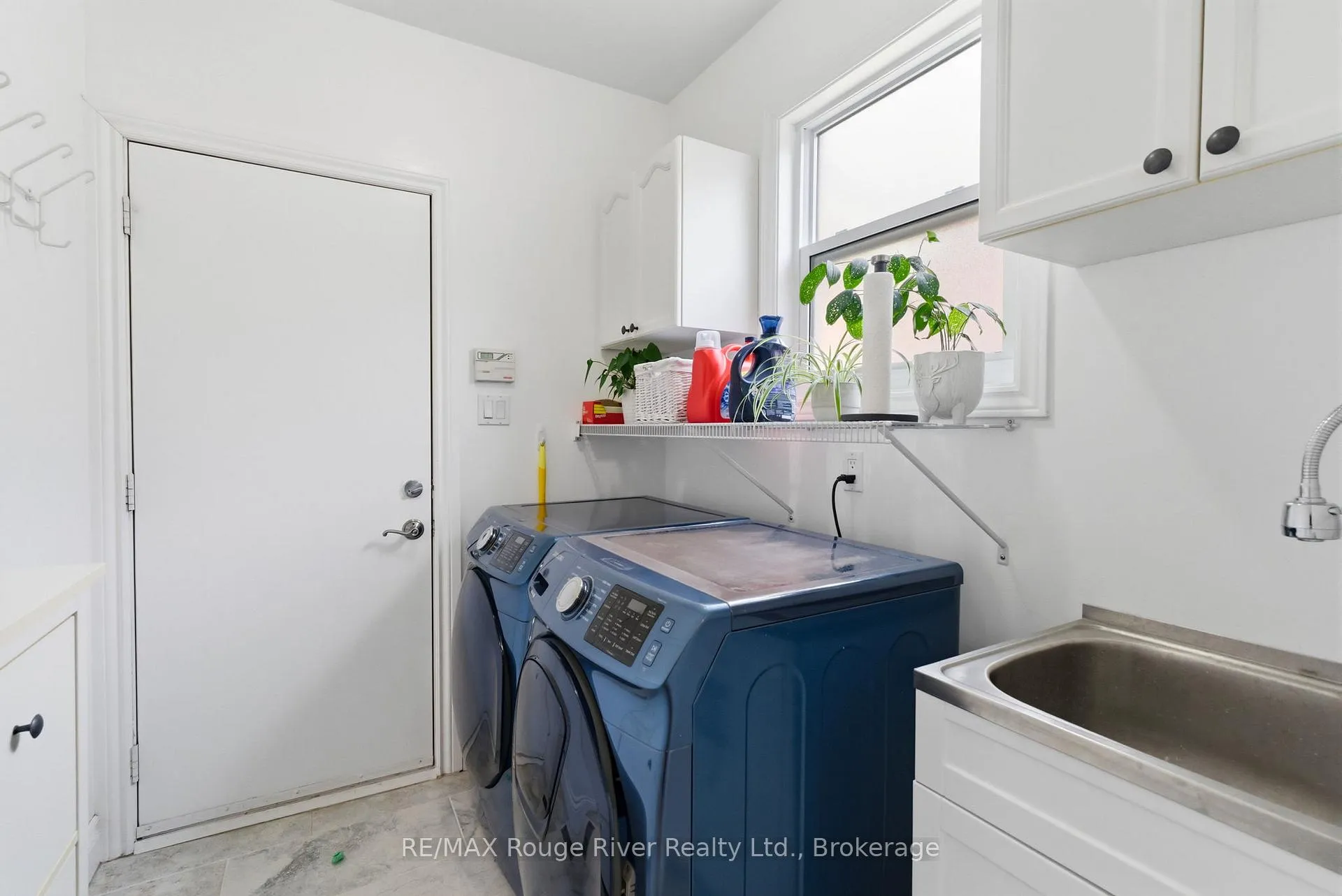 Photo 8 of 46 Wetherburn Drive, Whitby, Williamsburg — HOMEH
