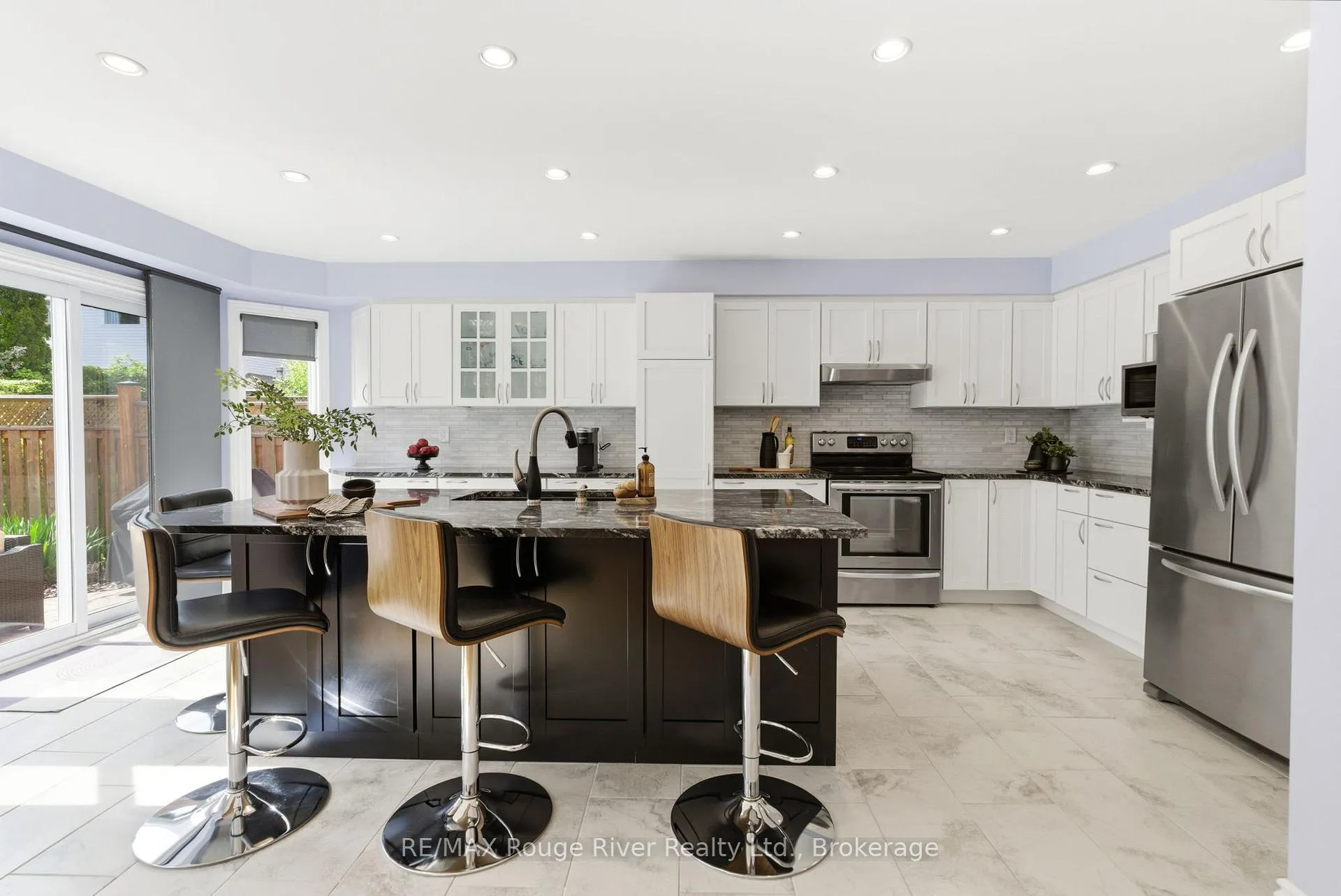 Photo 15 of 46 Wetherburn Drive, Whitby, Williamsburg — HOMEH