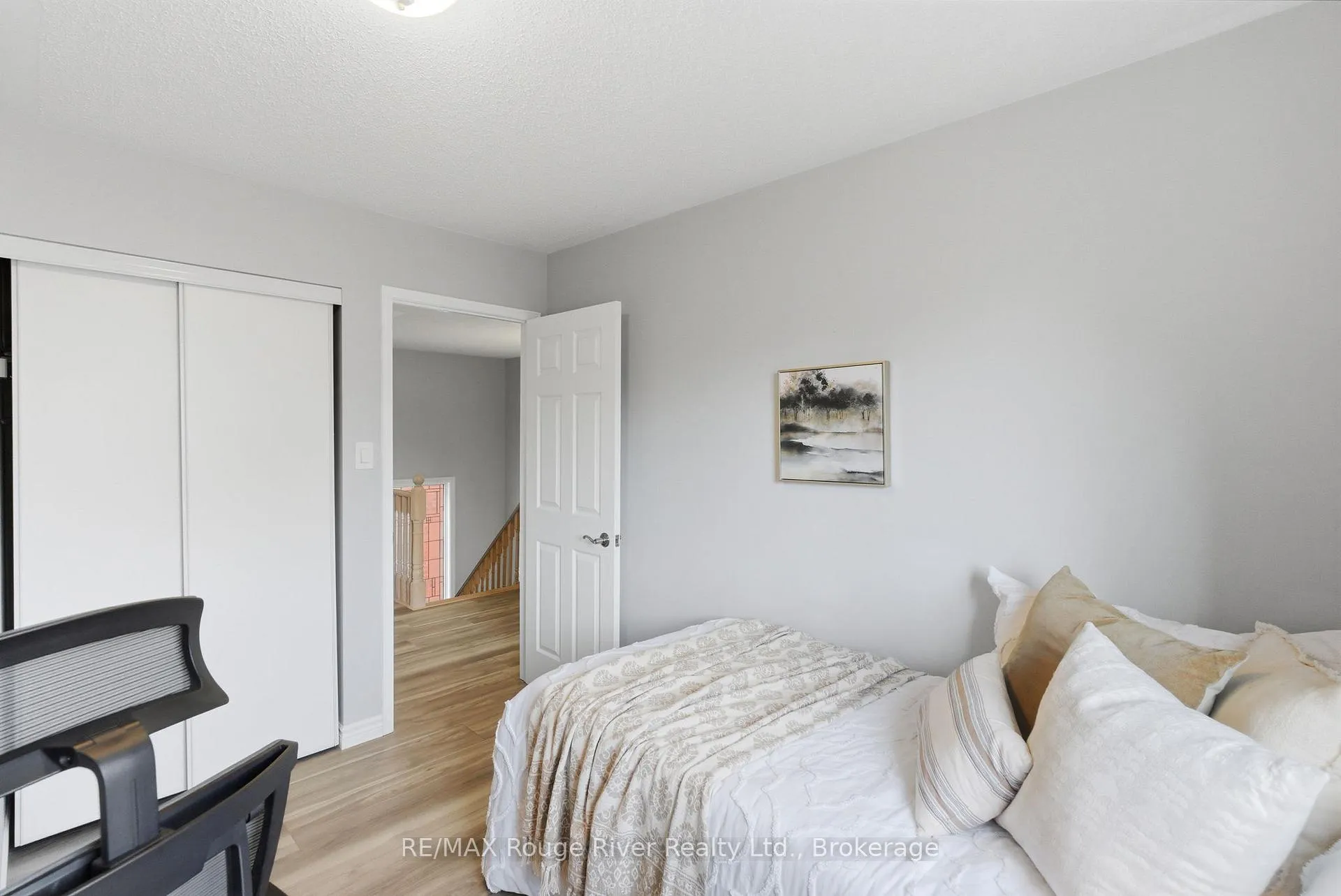 Photo 32 of 46 Wetherburn Drive, Whitby, Williamsburg — HOMEH
