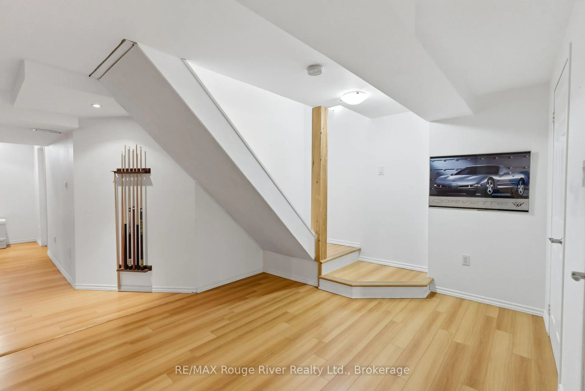 Photo 36 of 46 Wetherburn Drive, Whitby, Williamsburg — HOMEH