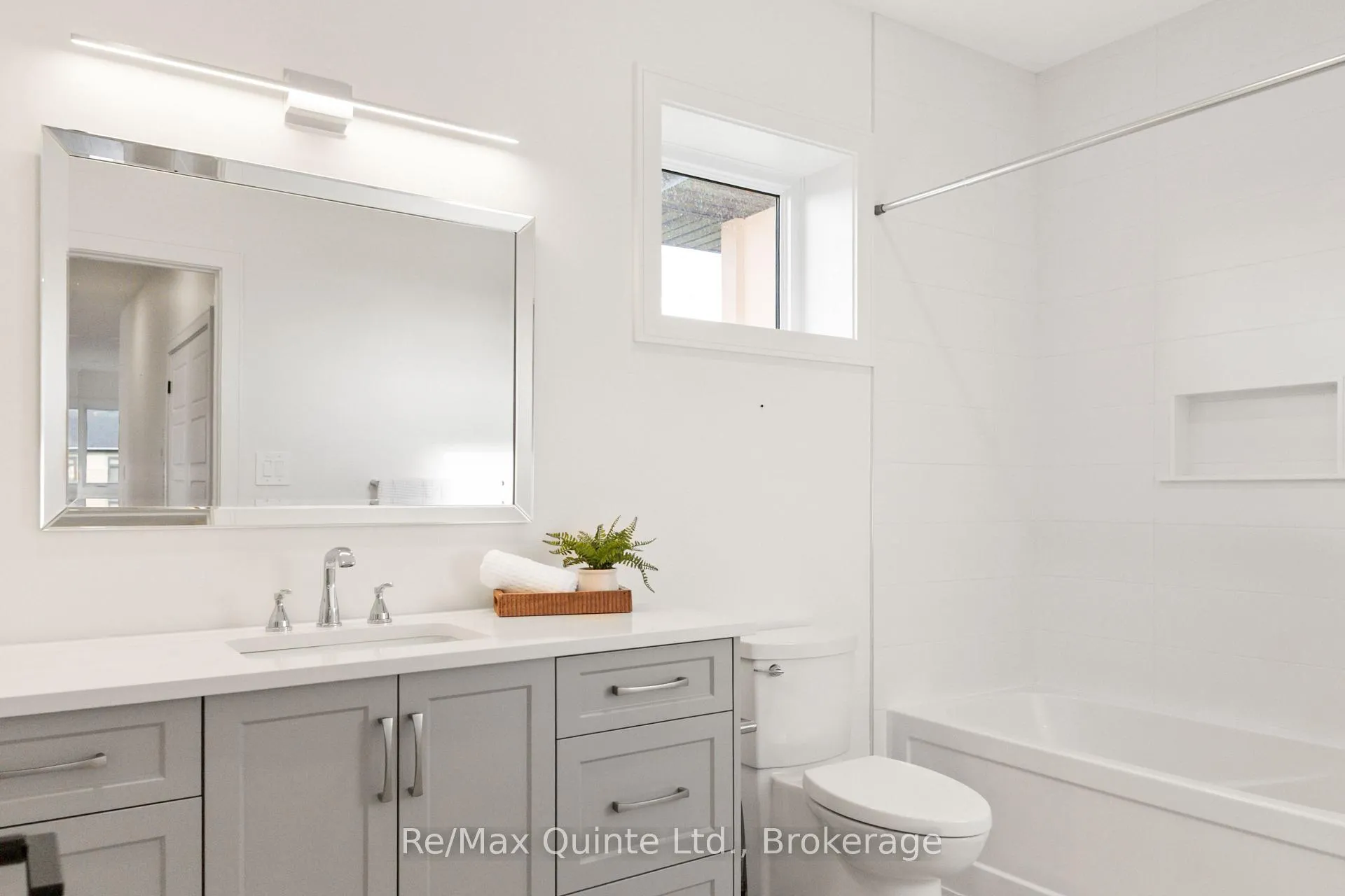 Photo 40 of 76 Navigation Drive, Prince Edward County, Ameliasburg Ward — HOMEH