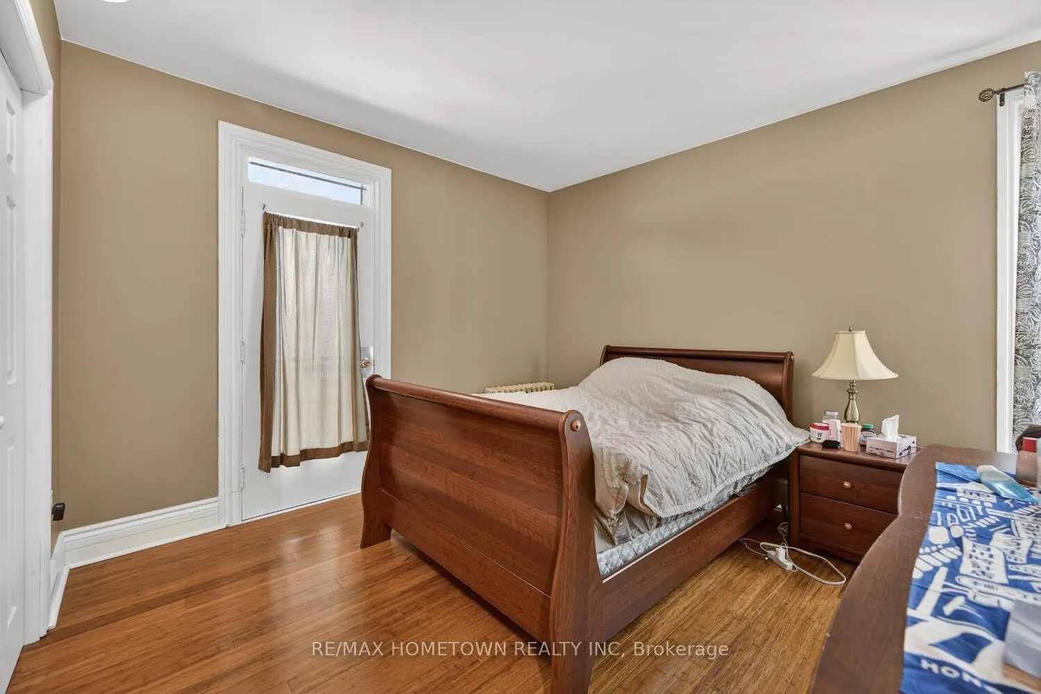 Photo 13 of 61 Pearl Street E, Brockville — HOMEH