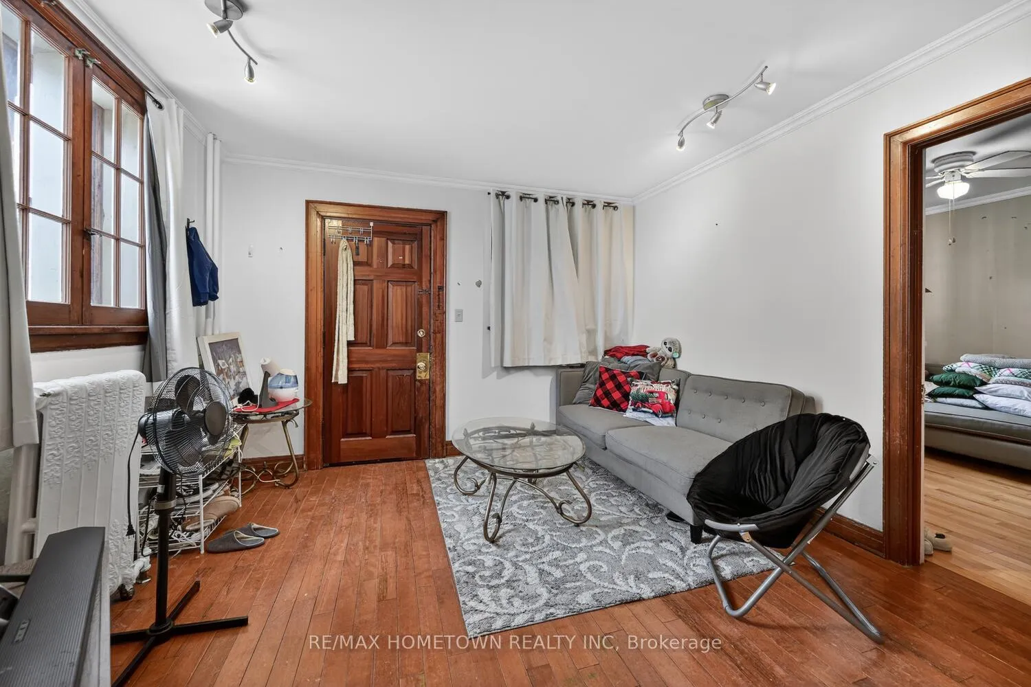 Photo 37 of 61 Pearl Street E, Brockville — HOMEH