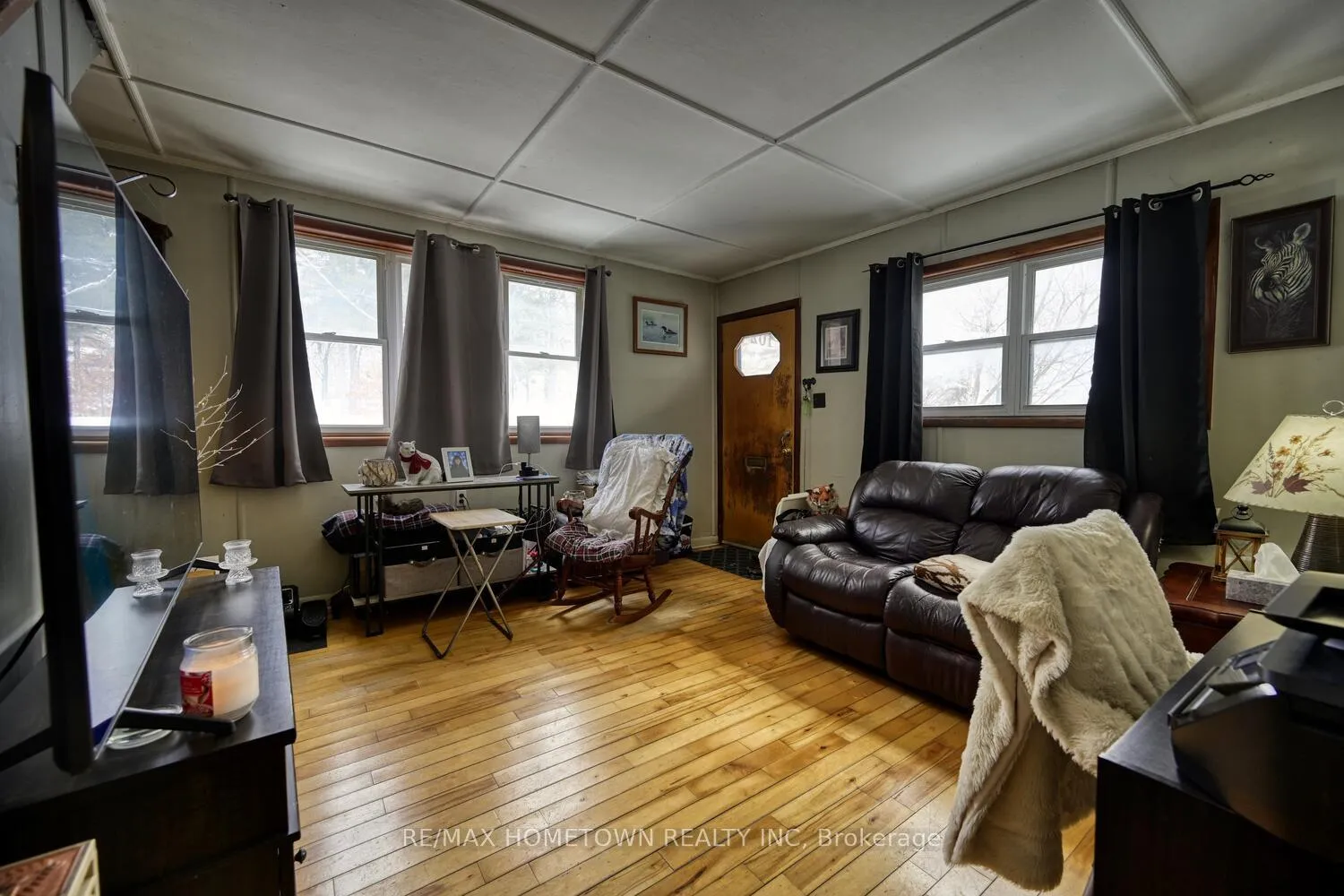 Photo 45 of 61 Pearl Street E, Brockville — HOMEH