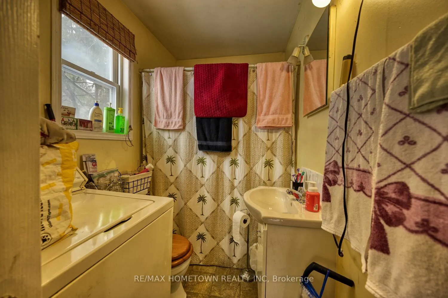 Photo 47 of 61 Pearl Street E, Brockville — HOMEH