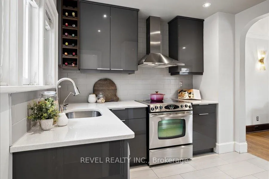 Photo 14 of 256 Bowman Street, Waterloo — HOMEH