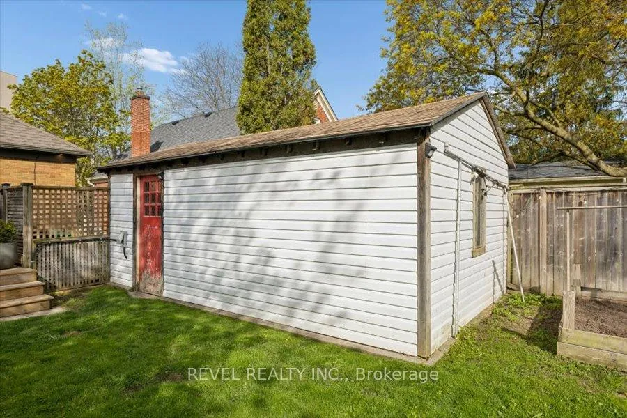 Photo 28 of 256 Bowman Street, Waterloo — HOMEH