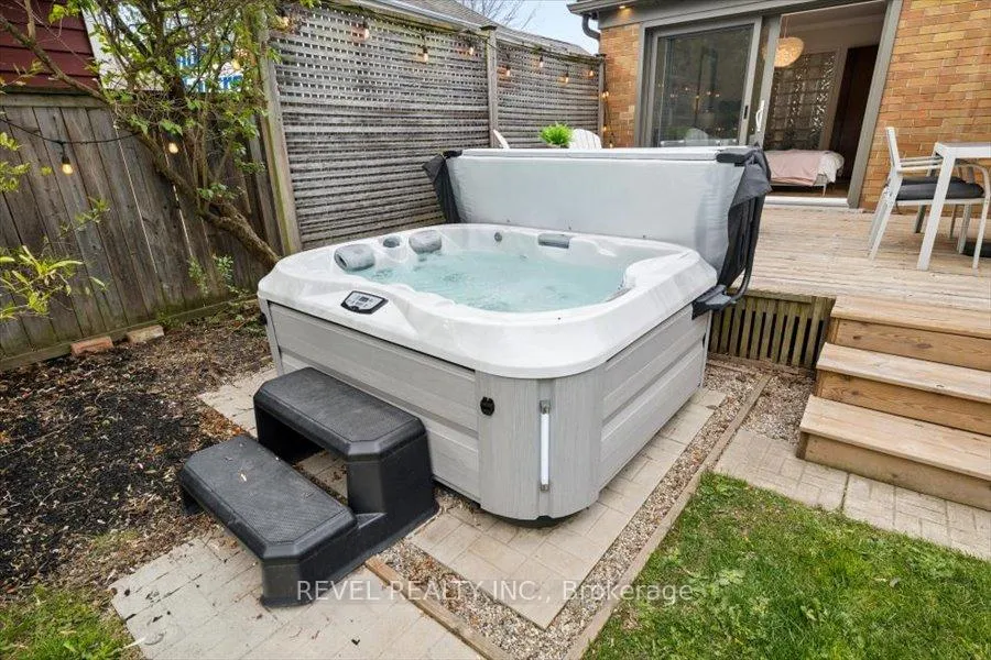 Photo 30 of 256 Bowman Street, Waterloo — HOMEH