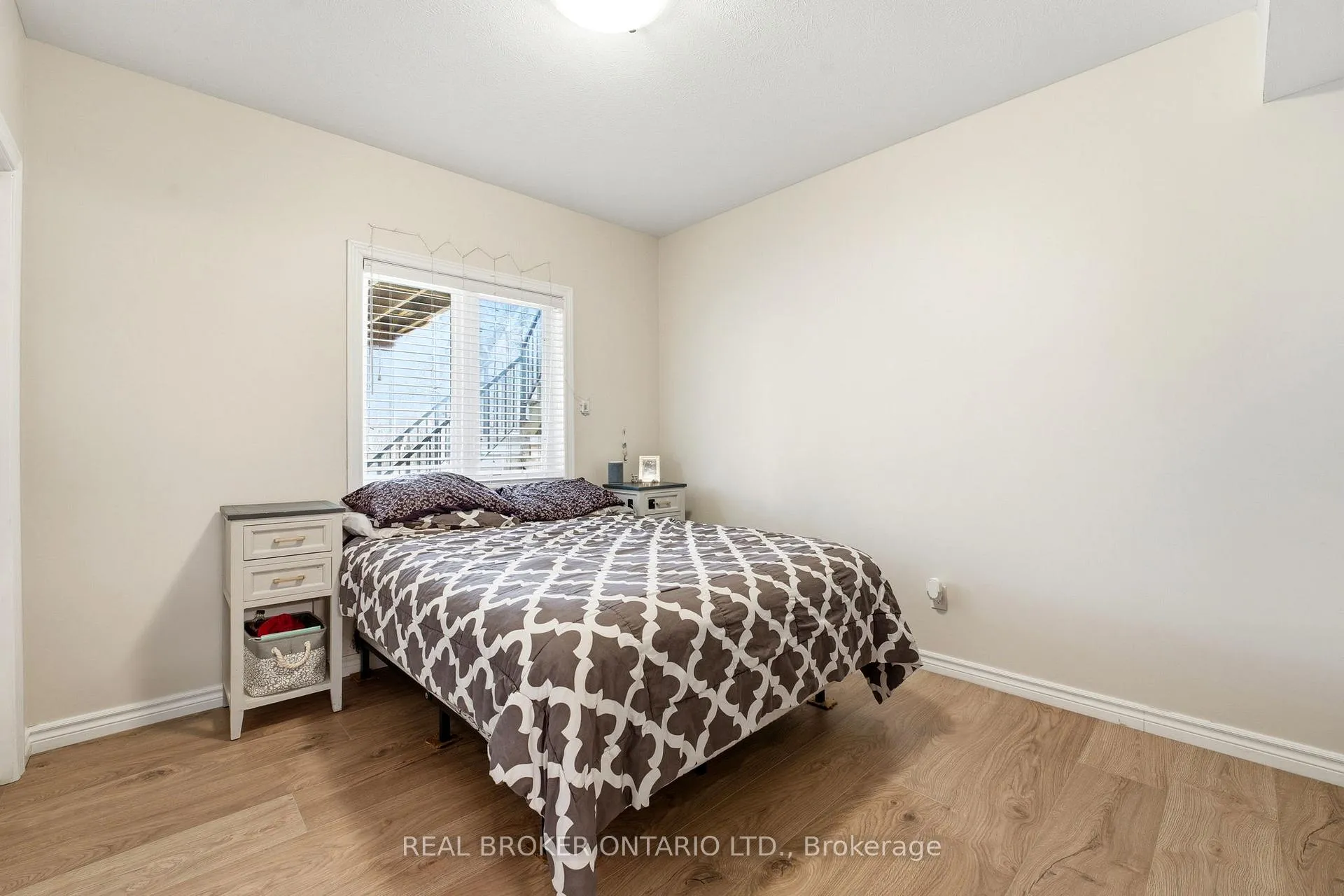 Photo 26 of 20 Cottonwood Crescent, Cambridge, Fiddlesticks — HOMEH