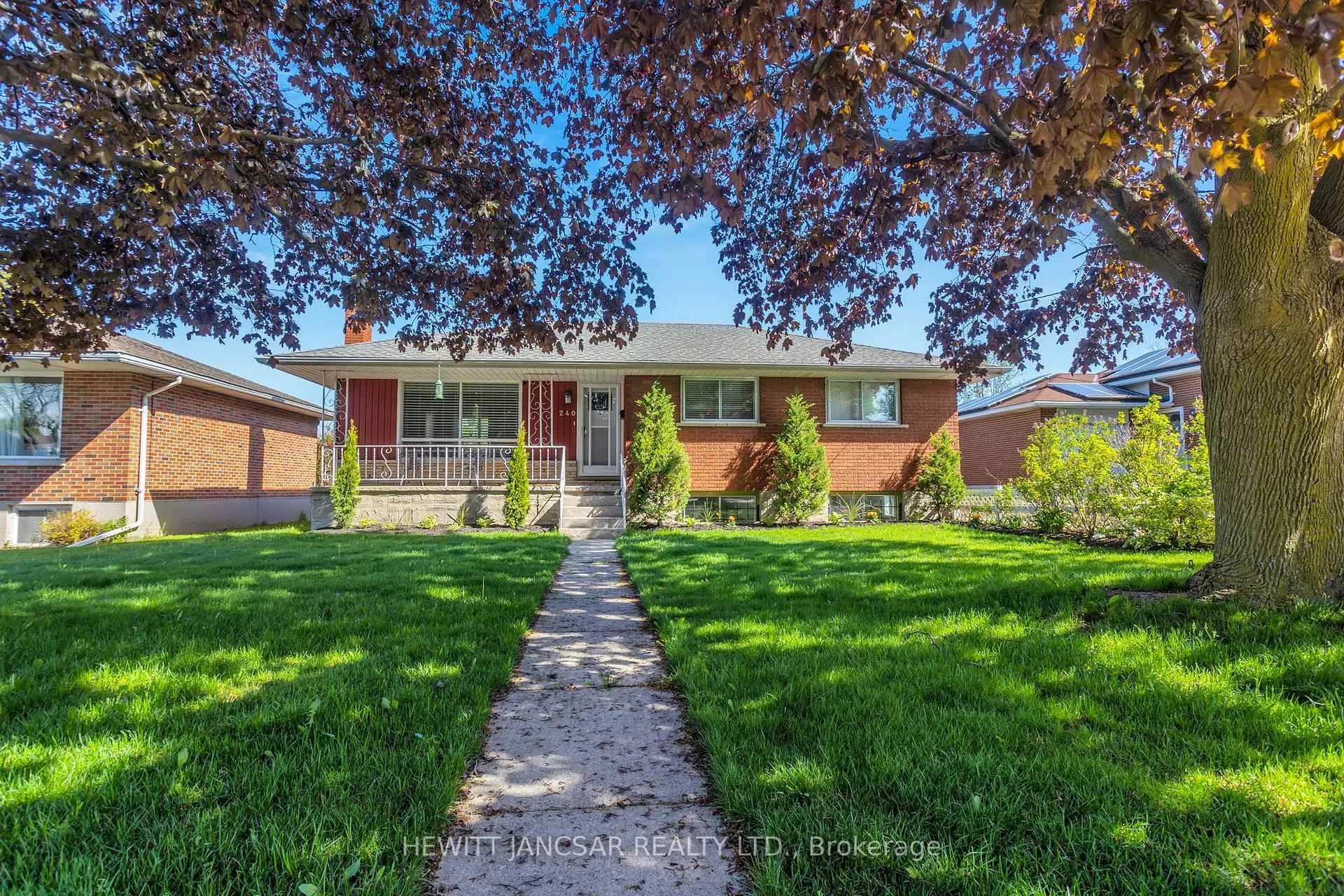 Photo 1 of 240 Elliott Street, Cambridge, East Galt — HOMEH
