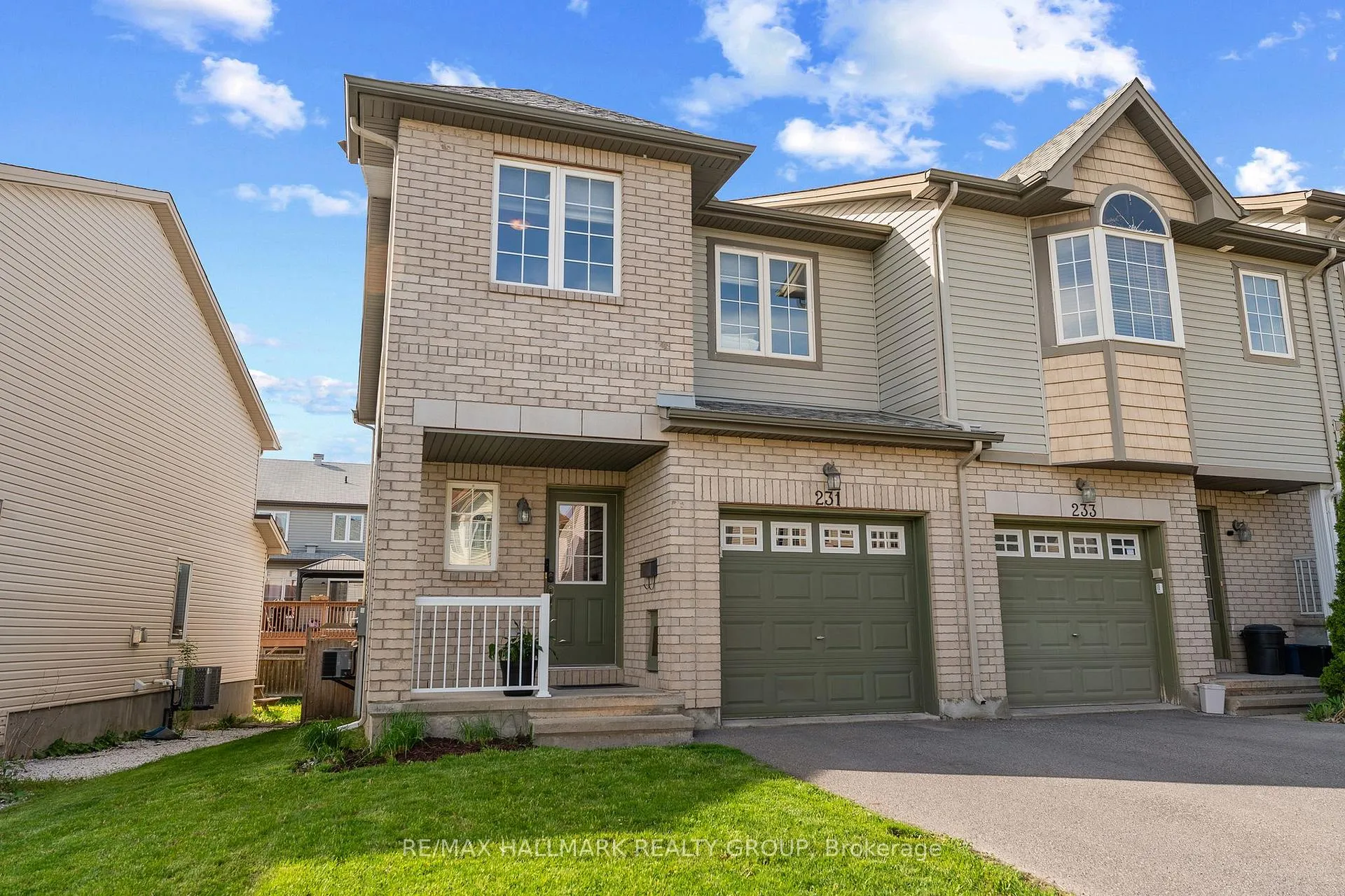 Photo 1 of 231 Rolling Meadow Crescent, Ottawa, Mer Bleue/Bradley Estates/Anderson Park — HOMEH