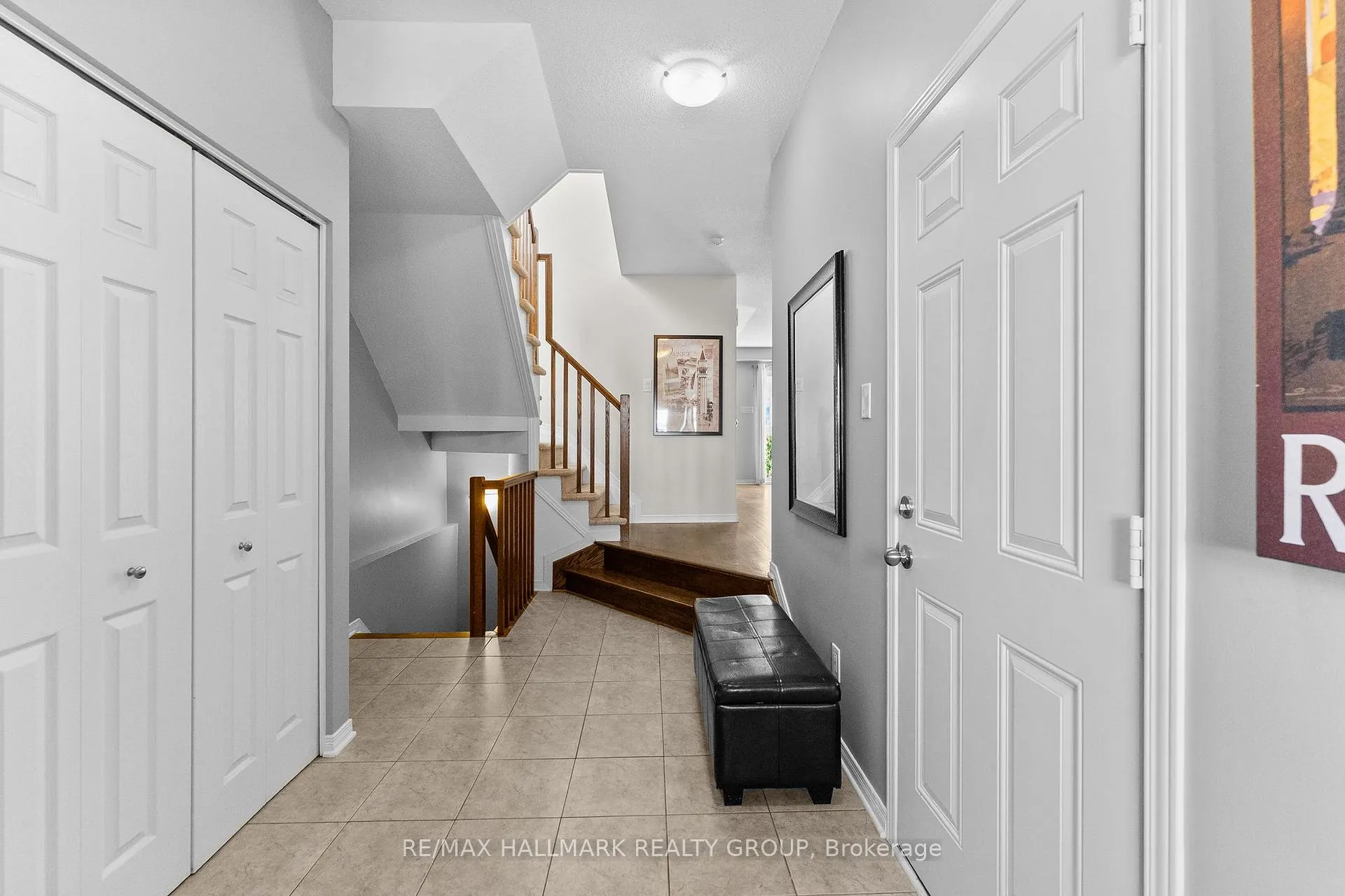 Photo 8 of 231 Rolling Meadow Crescent, Ottawa, Mer Bleue/Bradley Estates/Anderson Park — HOMEH