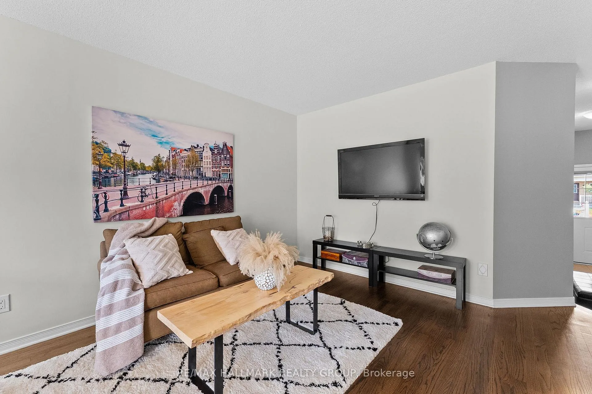 Photo 17 of 231 Rolling Meadow Crescent, Ottawa, Mer Bleue/Bradley Estates/Anderson Park — HOMEH