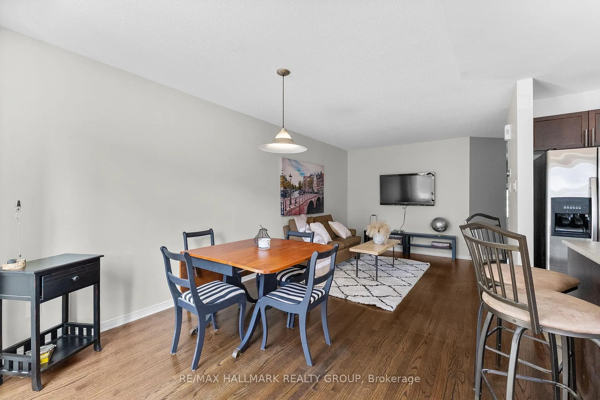 Photo 18 of 231 Rolling Meadow Crescent, Ottawa, Mer Bleue/Bradley Estates/Anderson Park — HOMEH