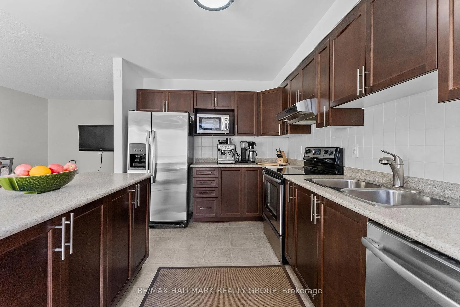 Photo 23 of 231 Rolling Meadow Crescent, Ottawa, Mer Bleue/Bradley Estates/Anderson Park — HOMEH