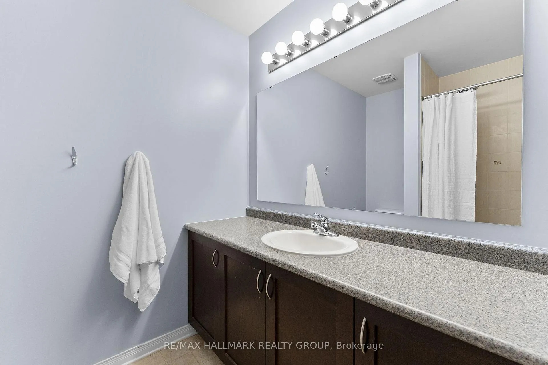 Photo 37 of 231 Rolling Meadow Crescent, Ottawa, Mer Bleue/Bradley Estates/Anderson Park — HOMEH