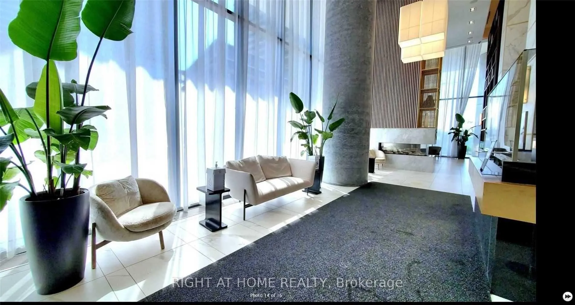 Photo 8 of Unit 5811, 950 Portage Parkway, Vaughan, Vaughan Corporate Centre — HOMEH