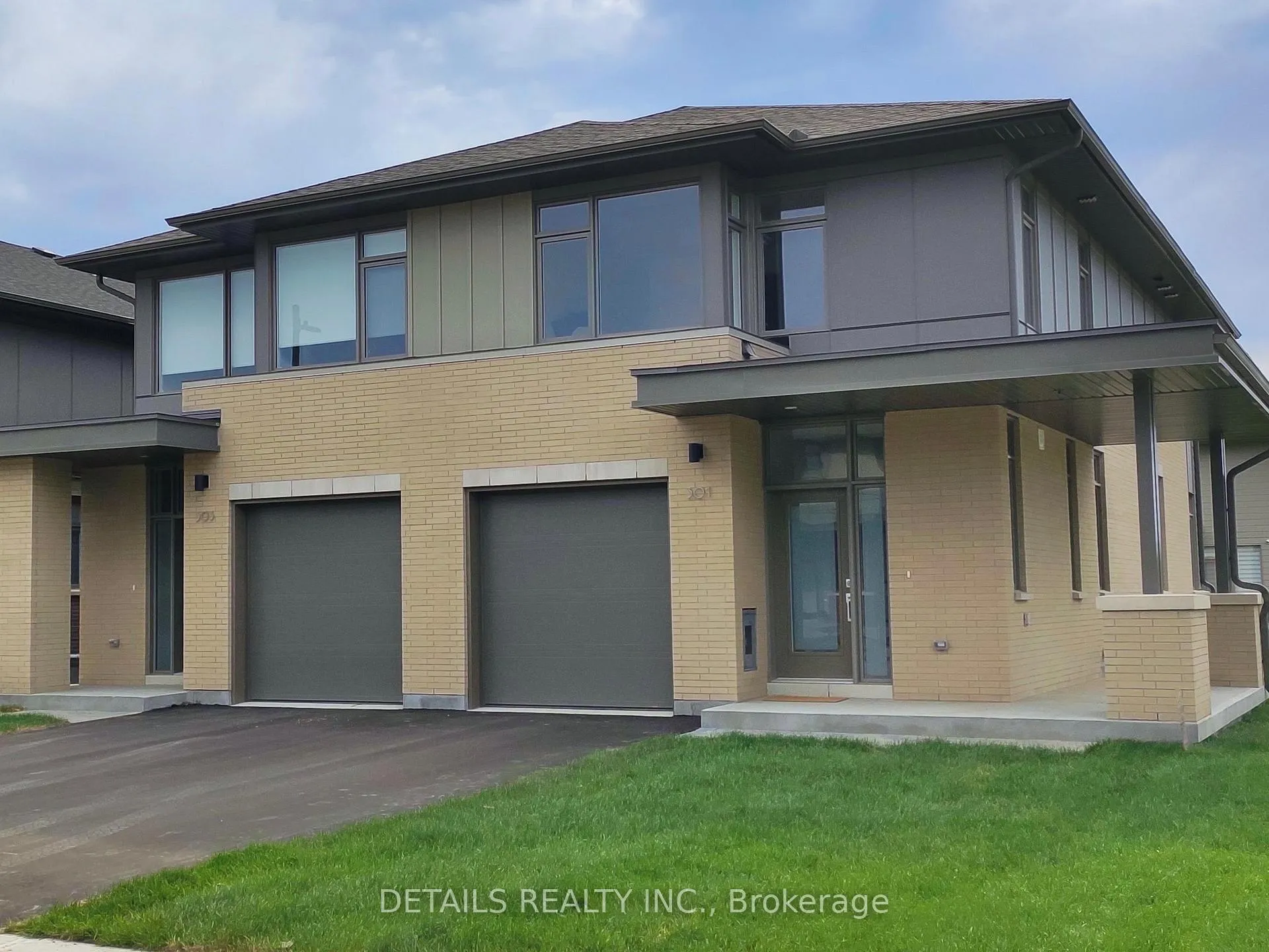 Photo 1 of 303 Wigwas Street, Ottawa, CFB Rockcliffe and Area — HOMEH