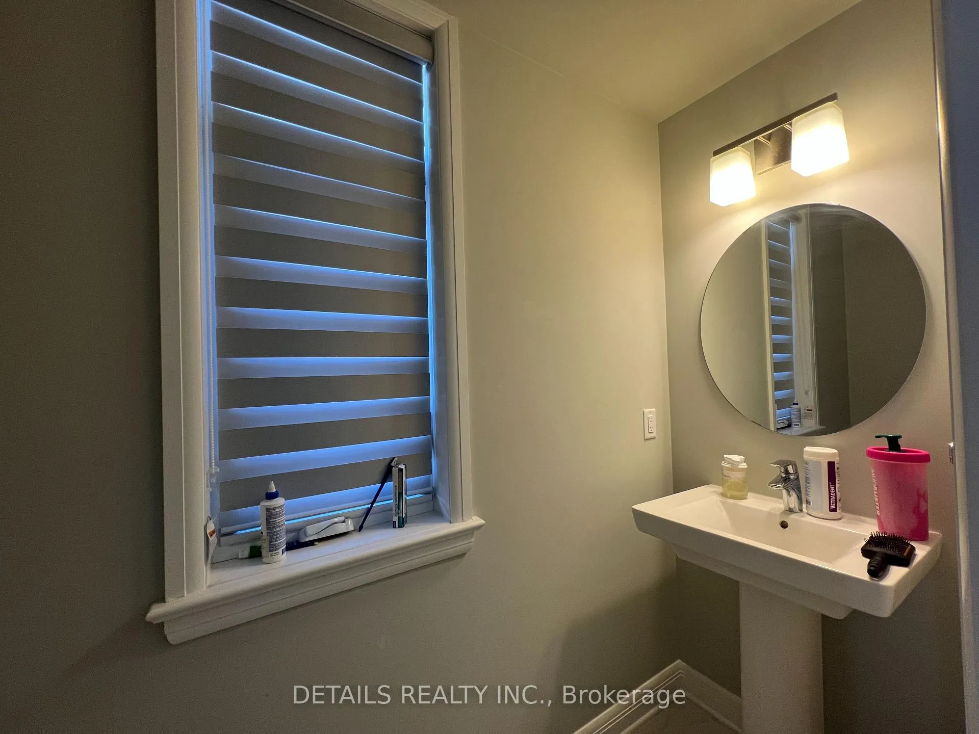 Photo 6 of 303 Wigwas Street, Ottawa, CFB Rockcliffe and Area — HOMEH