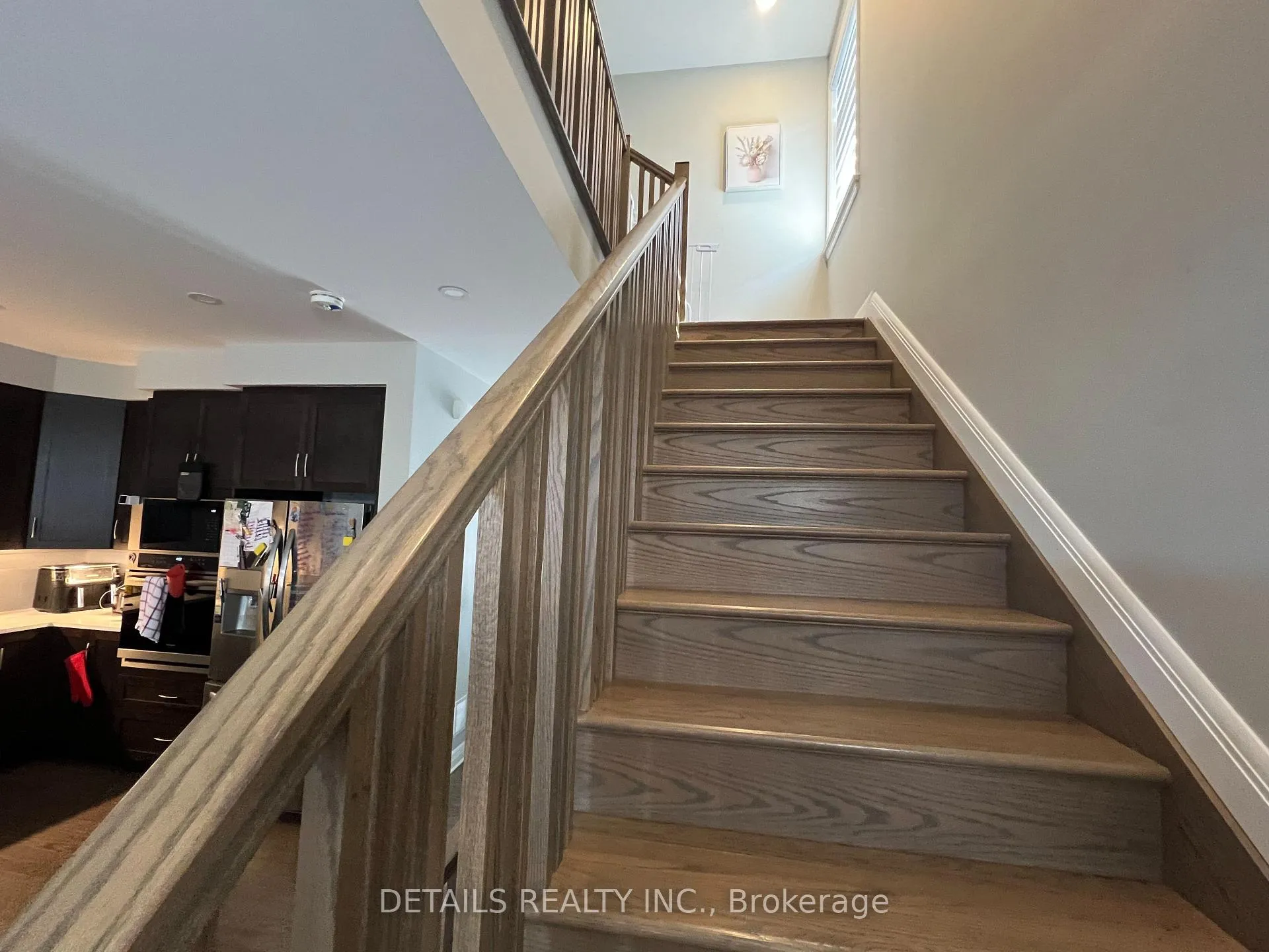 Photo 17 of 303 Wigwas Street, Ottawa, CFB Rockcliffe and Area — HOMEH