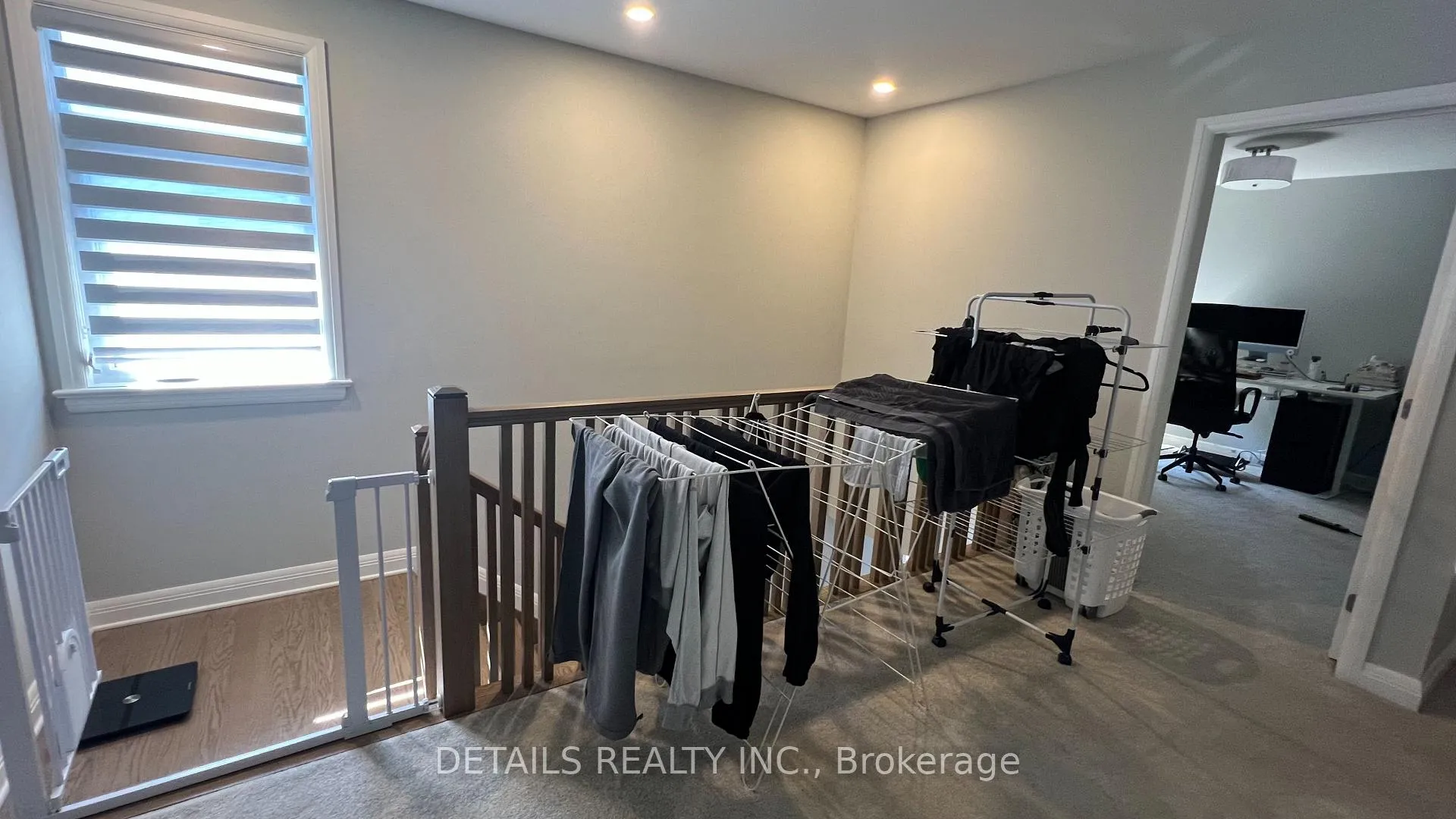 Photo 18 of 303 Wigwas Street, Ottawa, CFB Rockcliffe and Area — HOMEH